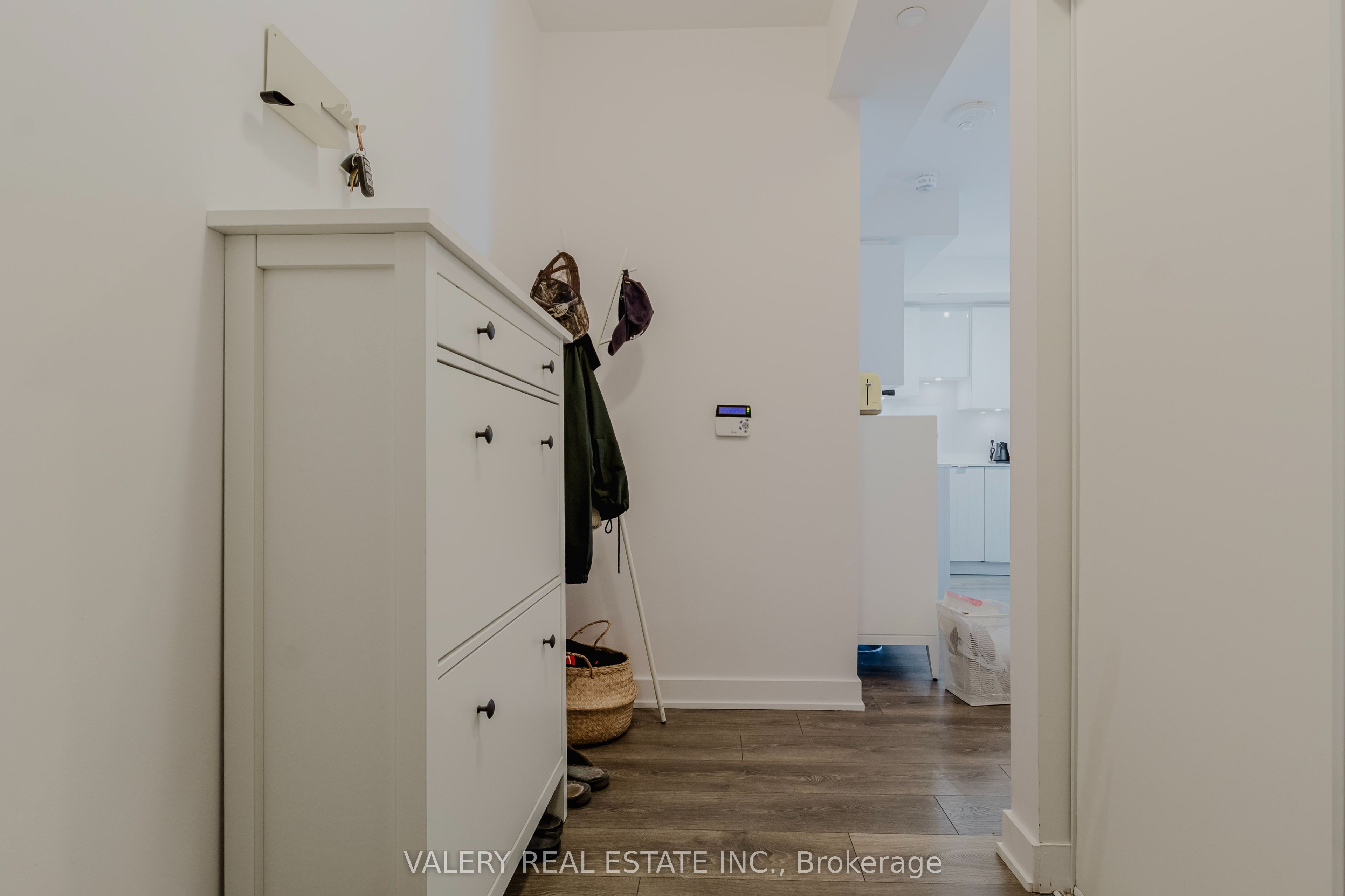 195 Redpath Avenue 712 Property Photo 20
