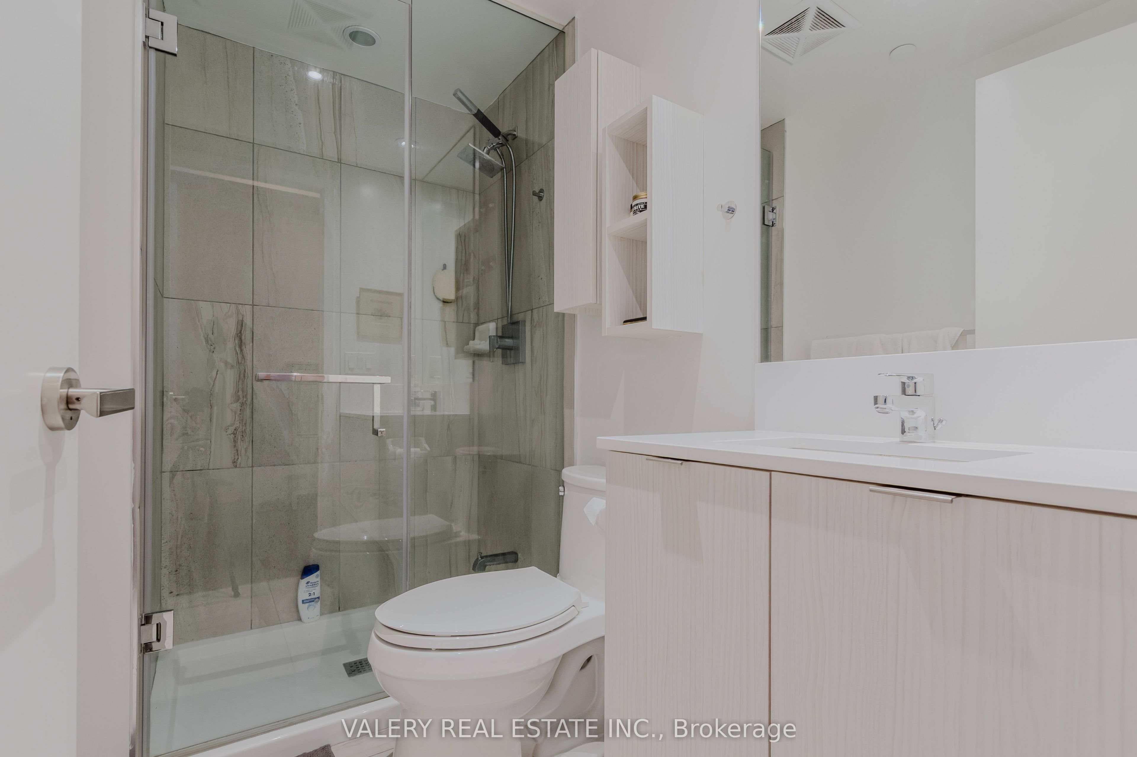 195 Redpath Avenue 712 Property Photo 22