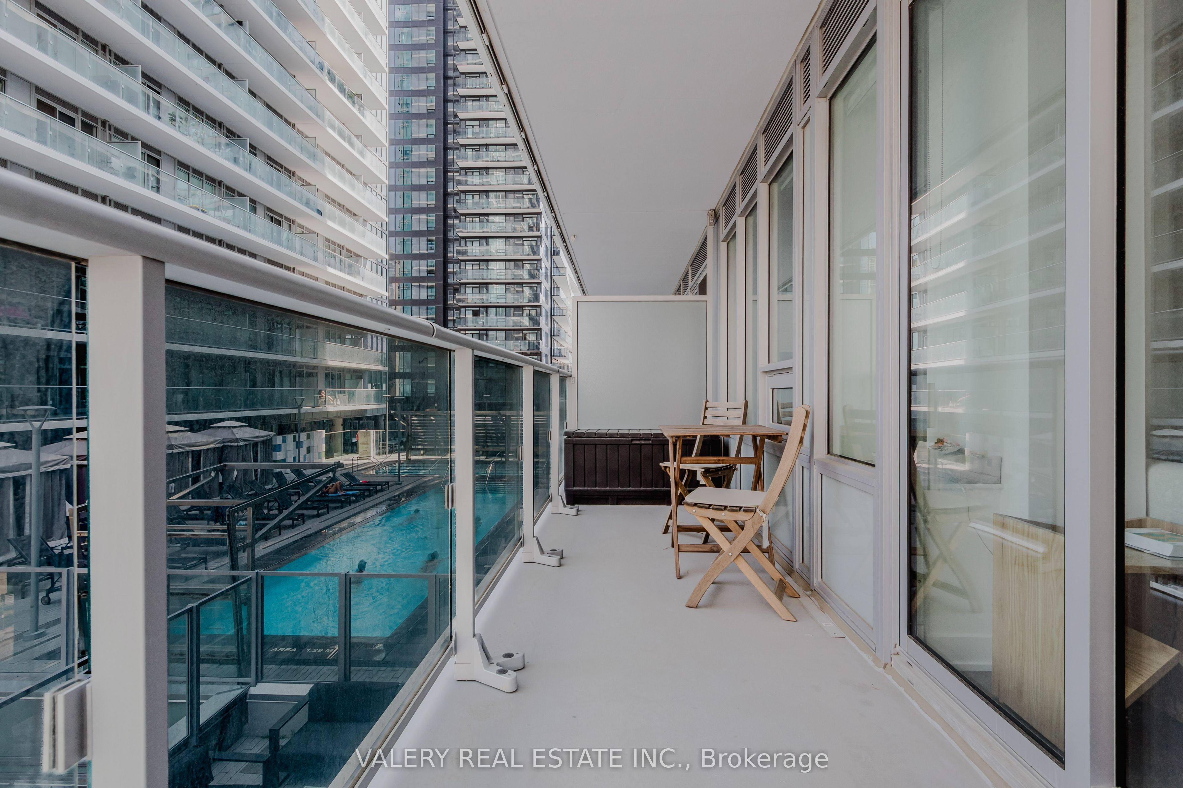 195 Redpath Avenue 712 Property Photo 23