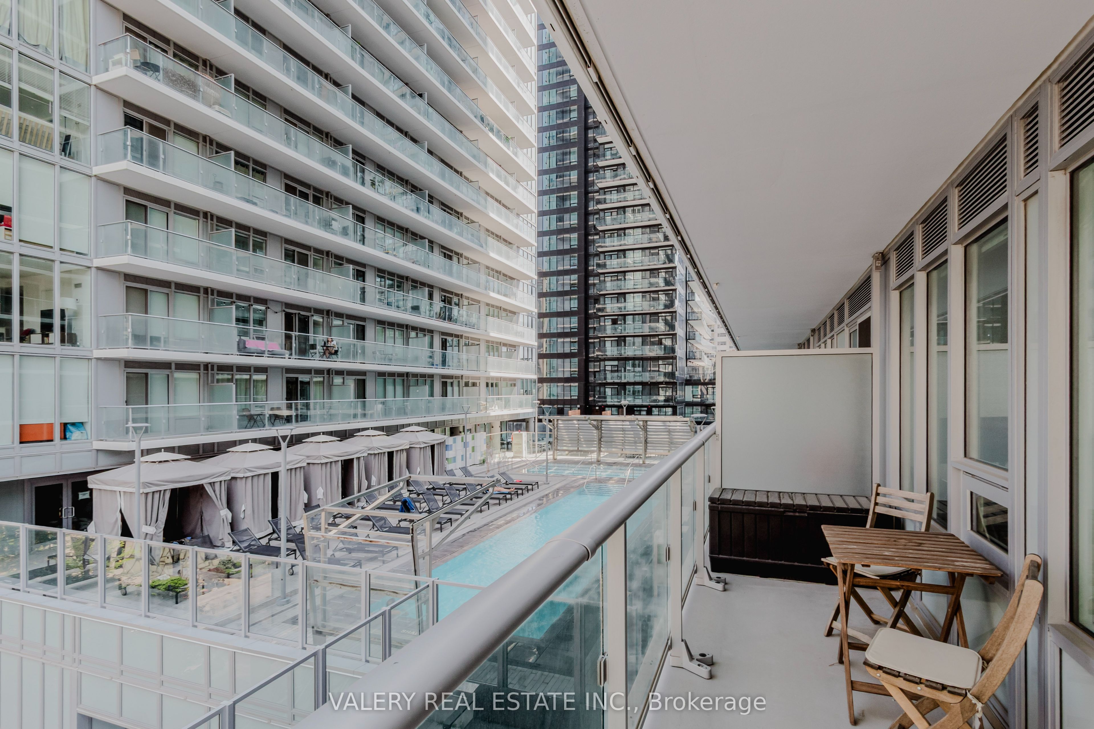 195 Redpath Avenue 712 Property Photo 25