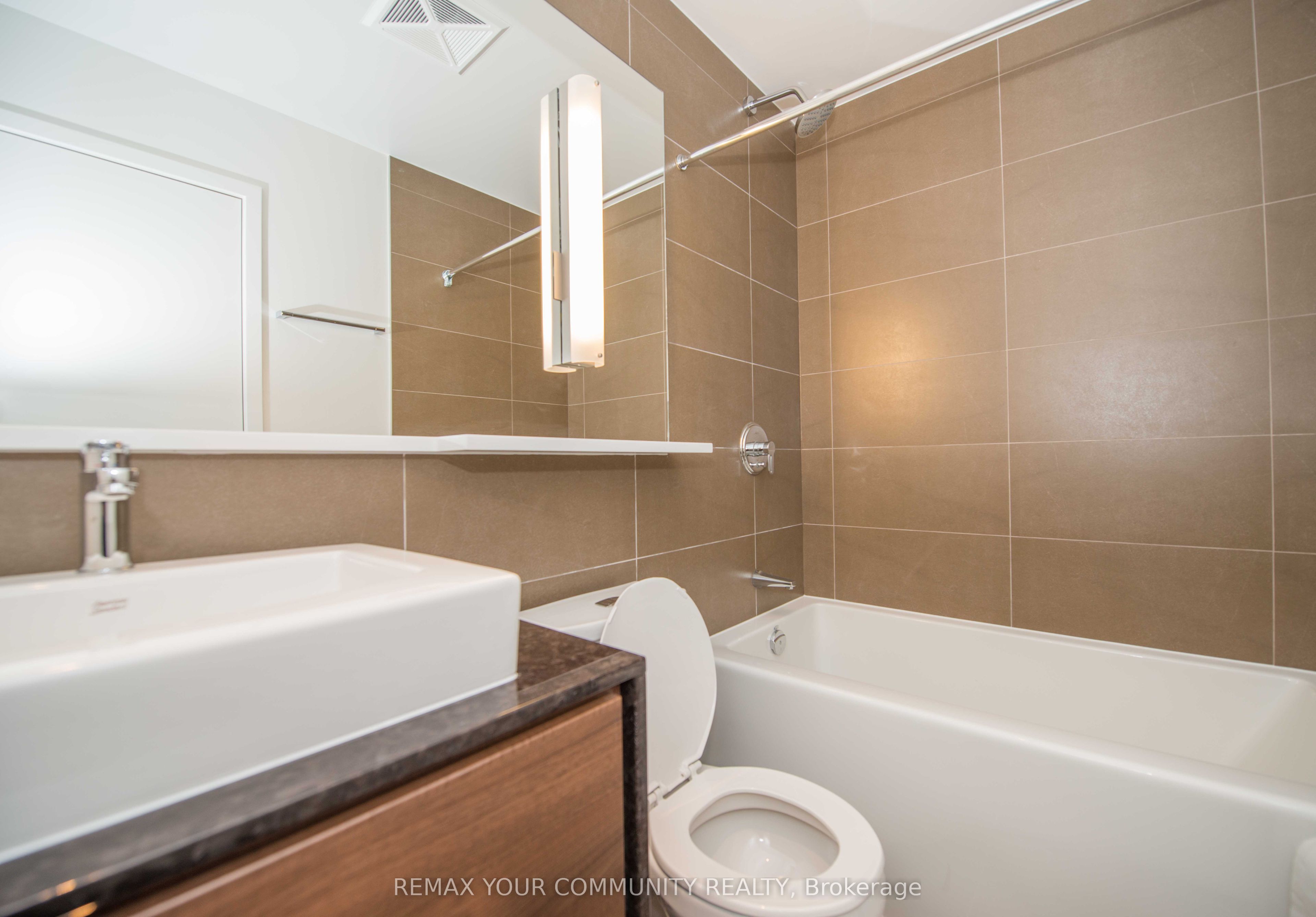 121 Mcmahon Drive 3003 Property Photo 6