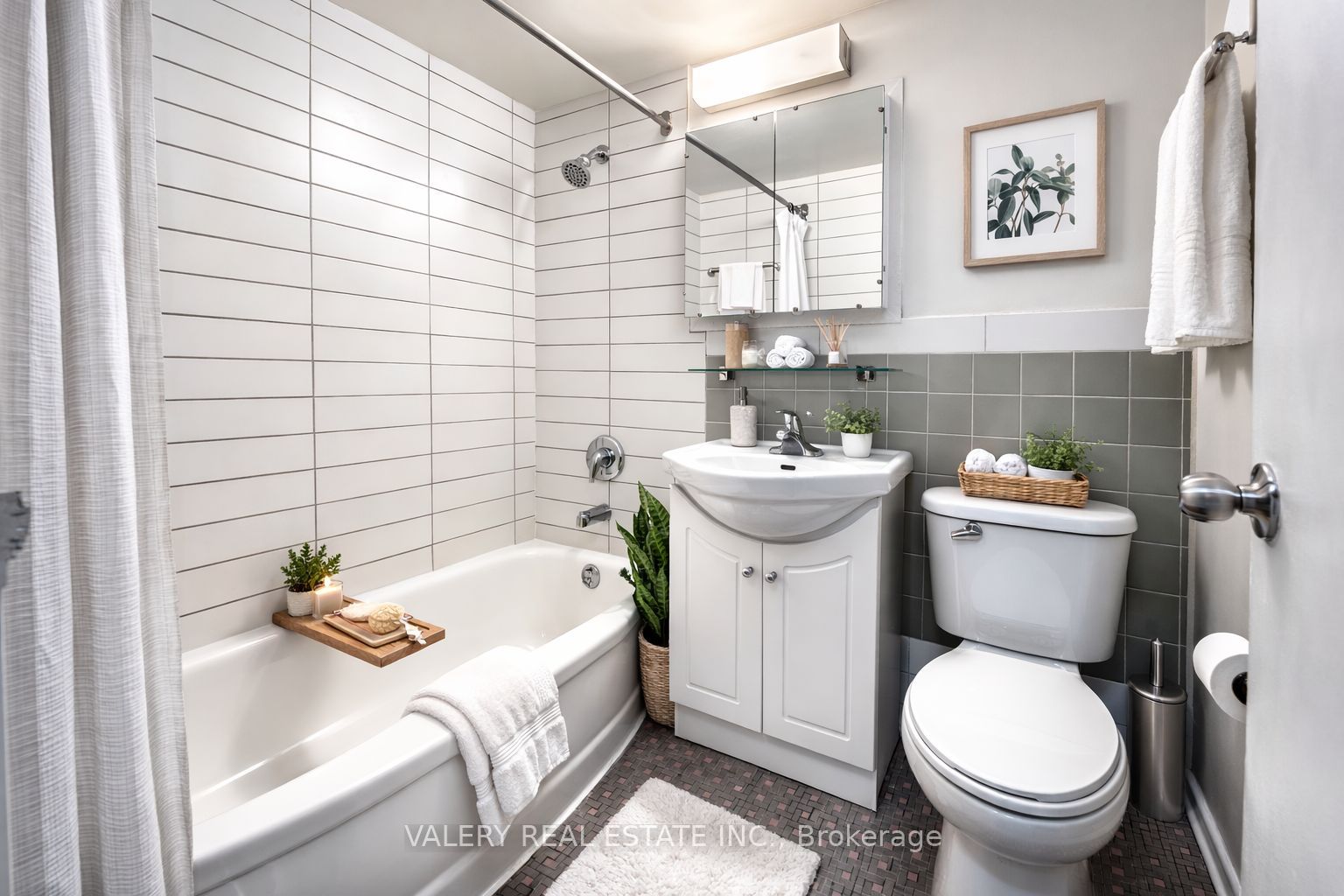 42 Thorncliffe Park Drive 107 Property Photo 9