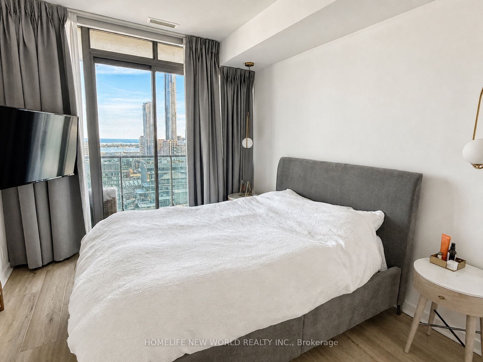 33 Lombard Street 3407 Property Photo 8