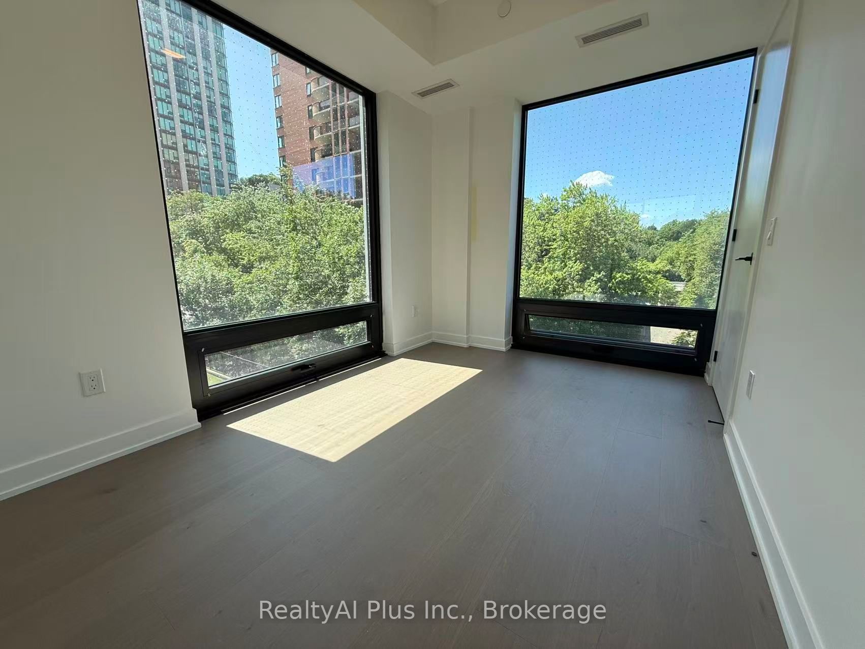 91 Montclair Avenue 606 Property Photo 6