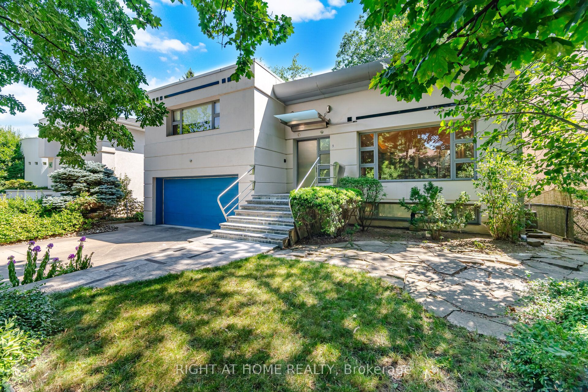 9 Saguenay Avenue Property Photo 1