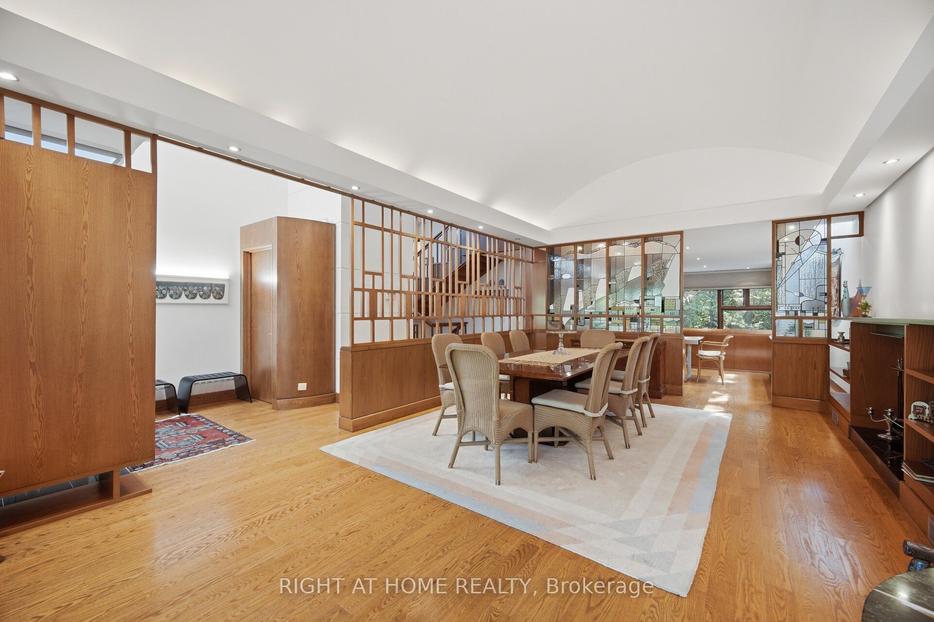 9 Saguenay Avenue Property Photo 11
