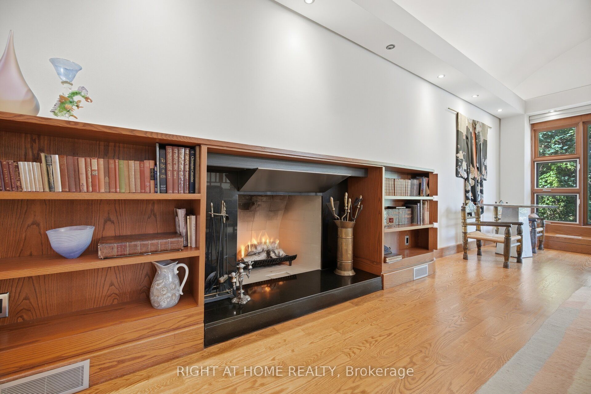 9 Saguenay Avenue Property Photo 12