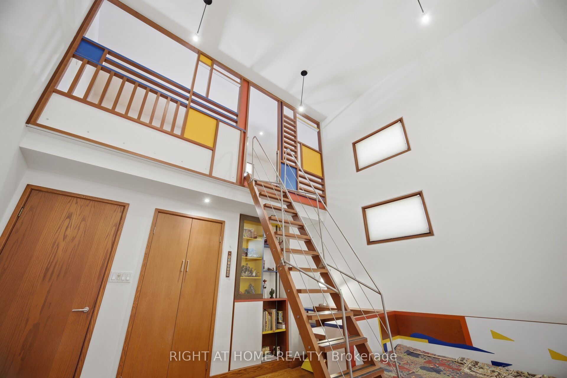 9 Saguenay Avenue Property Photo 25