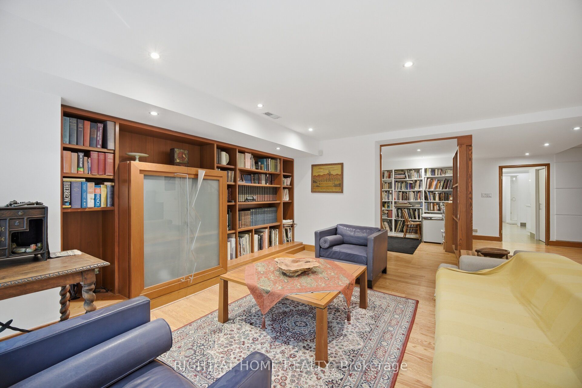 9 Saguenay Avenue Property Photo 39