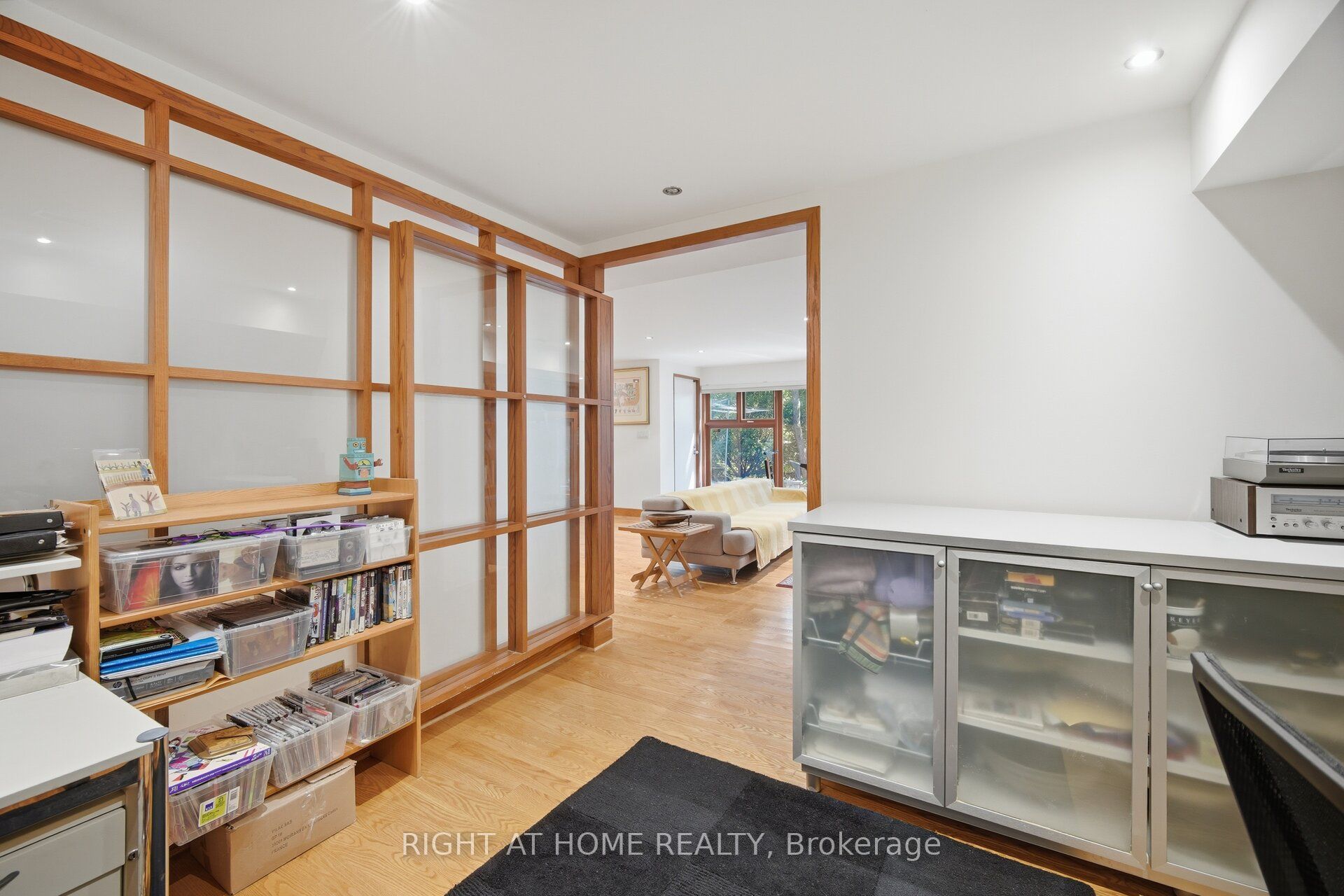 9 Saguenay Avenue Property Photo 41