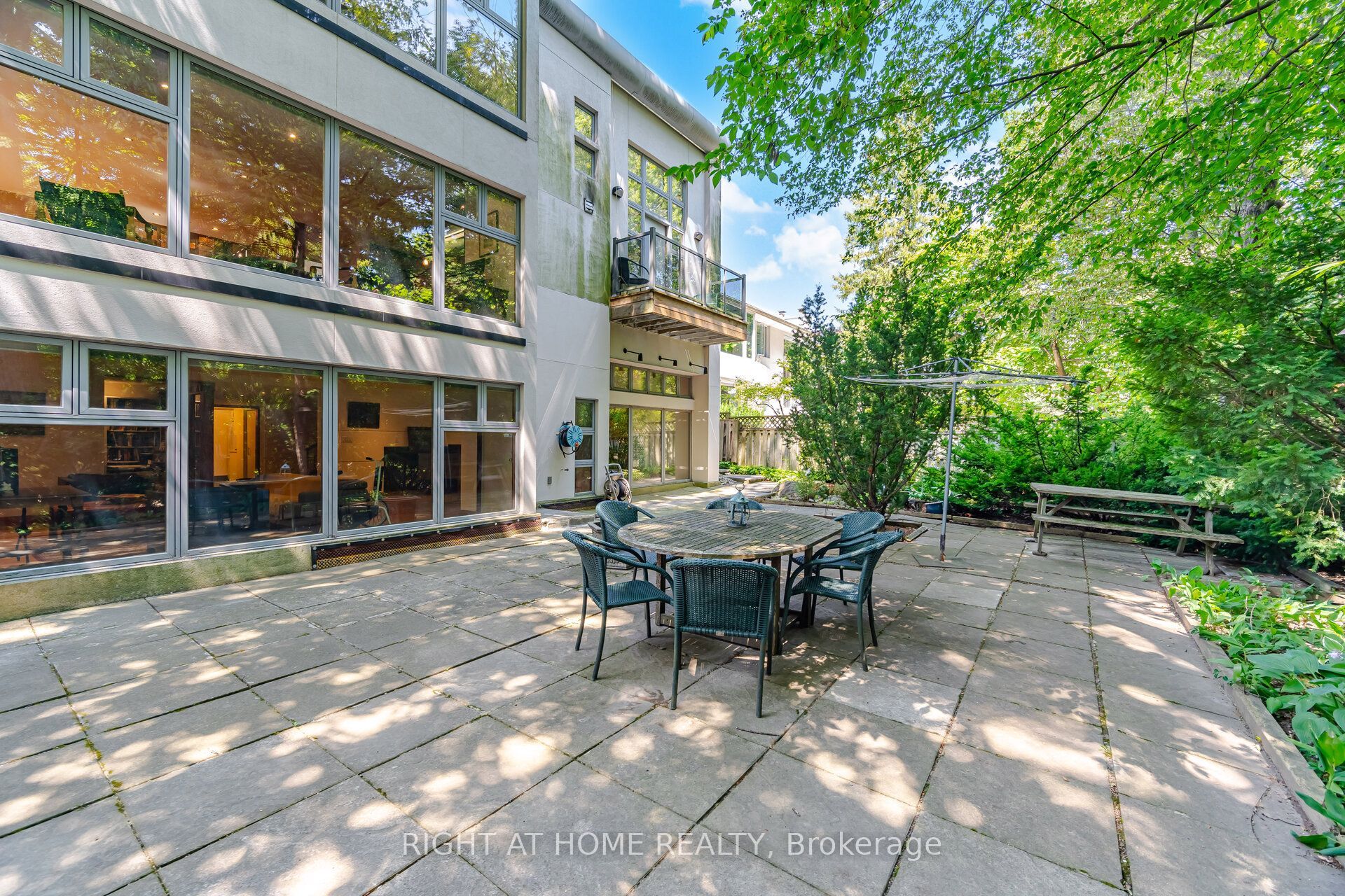 9 Saguenay Avenue Property Photo 47