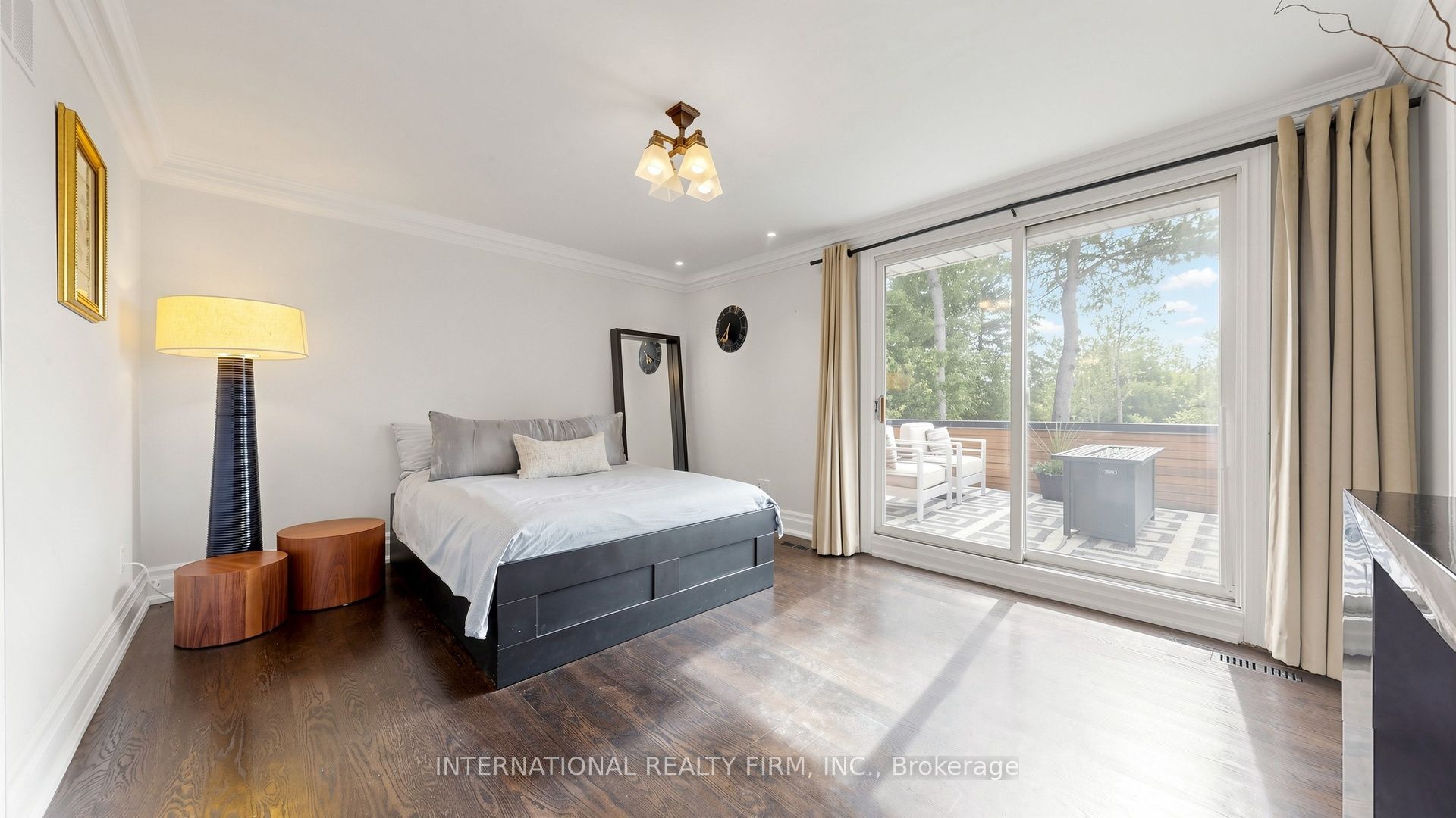6 Penwood Crescent Property Photo 18