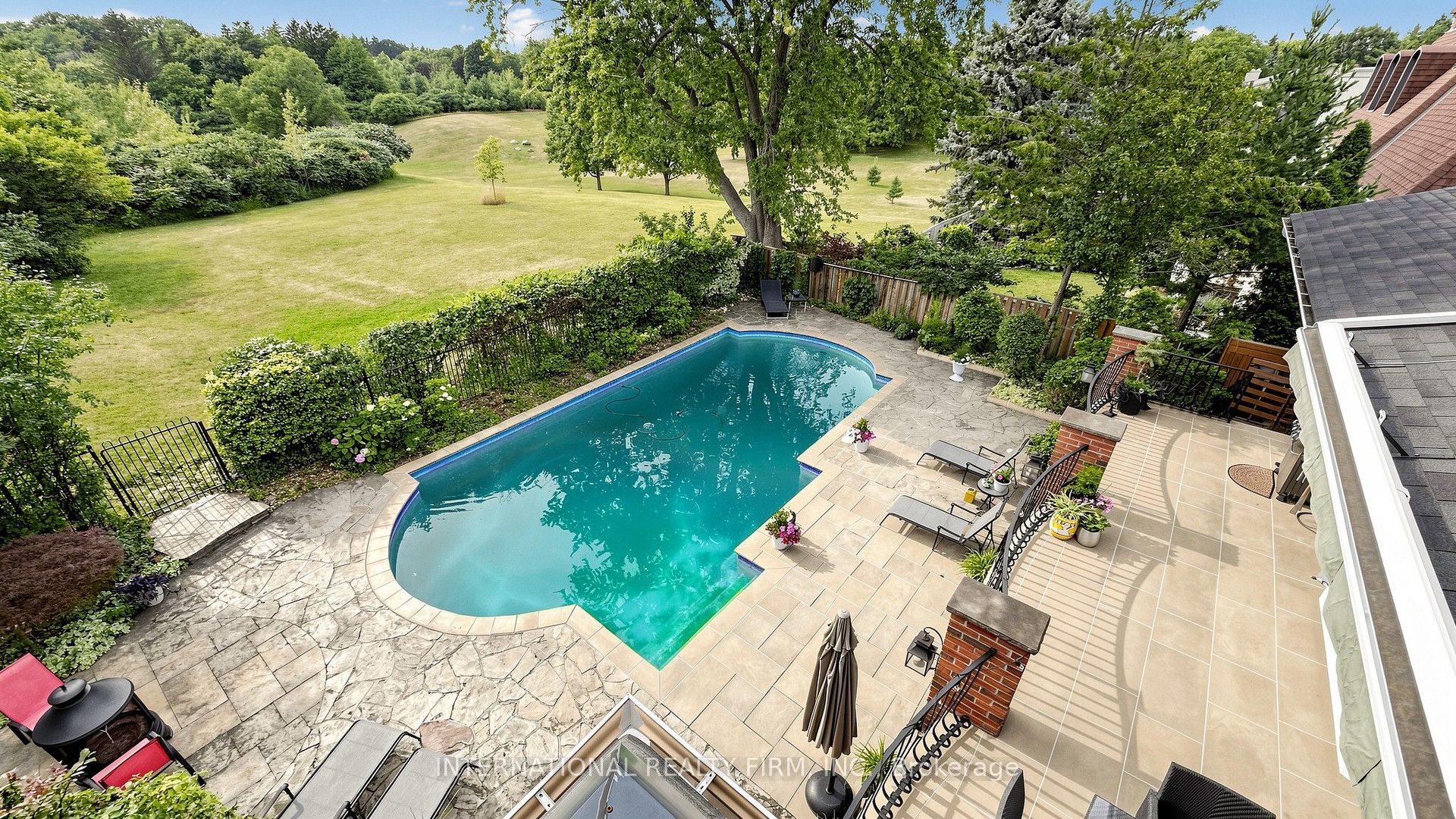 6 Penwood Crescent Property Photo 49