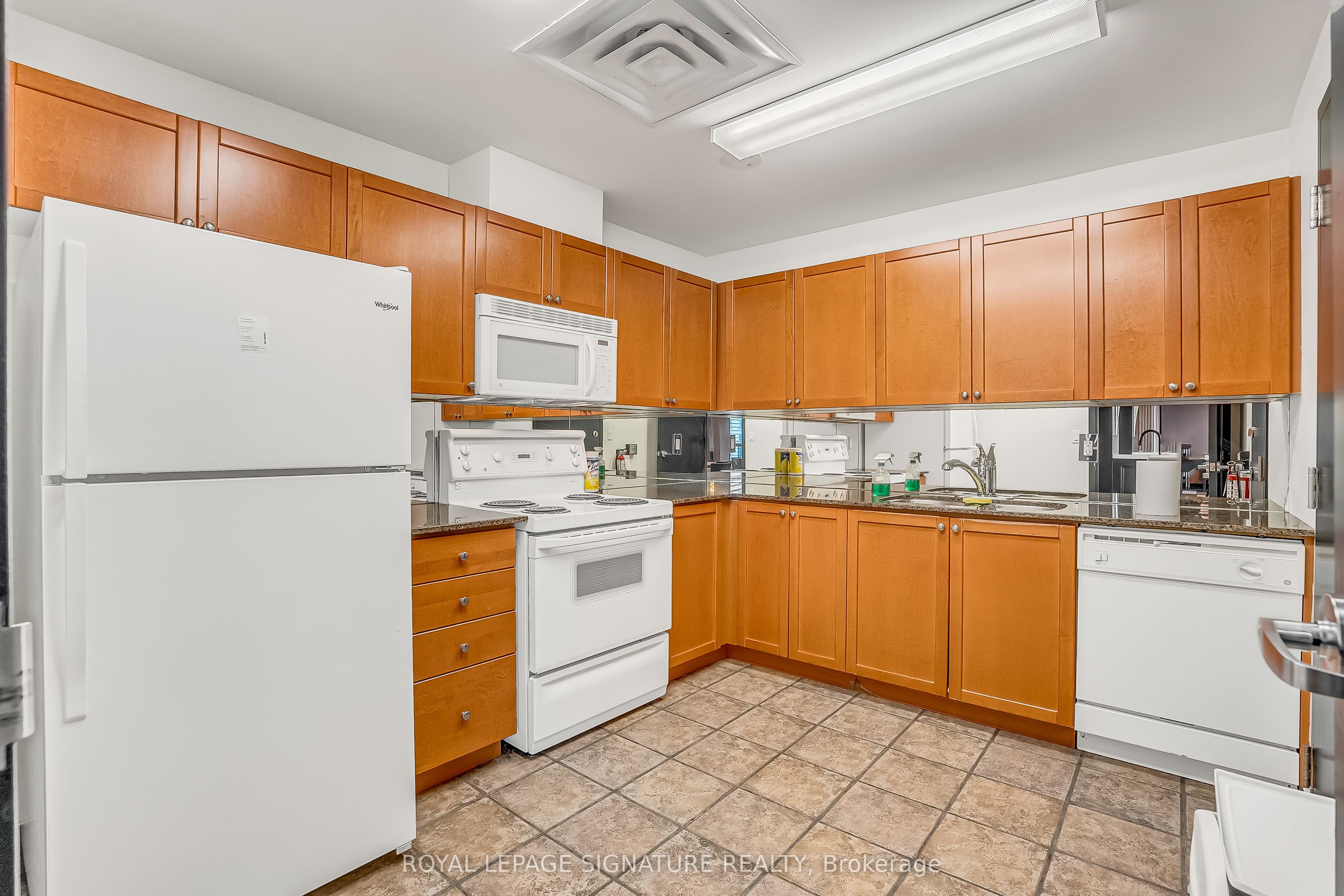 188 Doris Avenue 802 Property Photo 32
