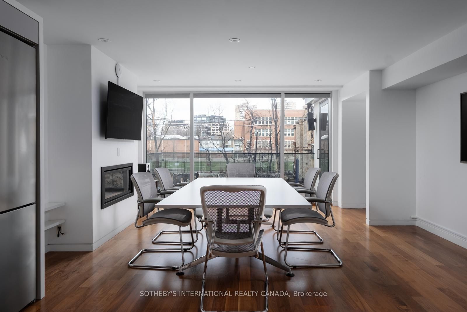 101 Scollard Street Second Floor Property Photo 3
