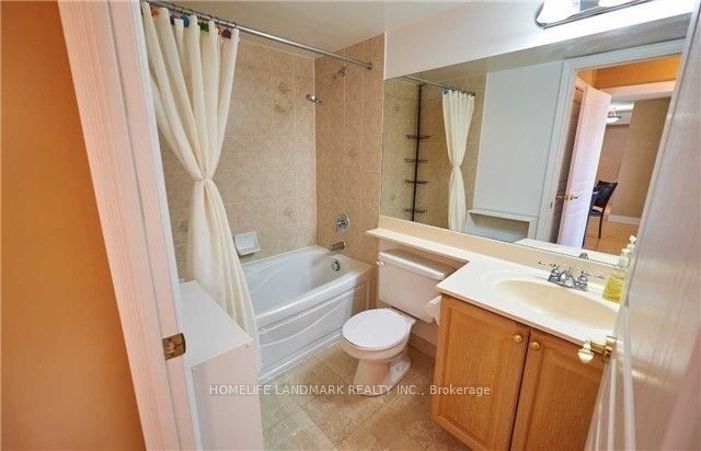 10 Northtown Way 501 Property Photo 6