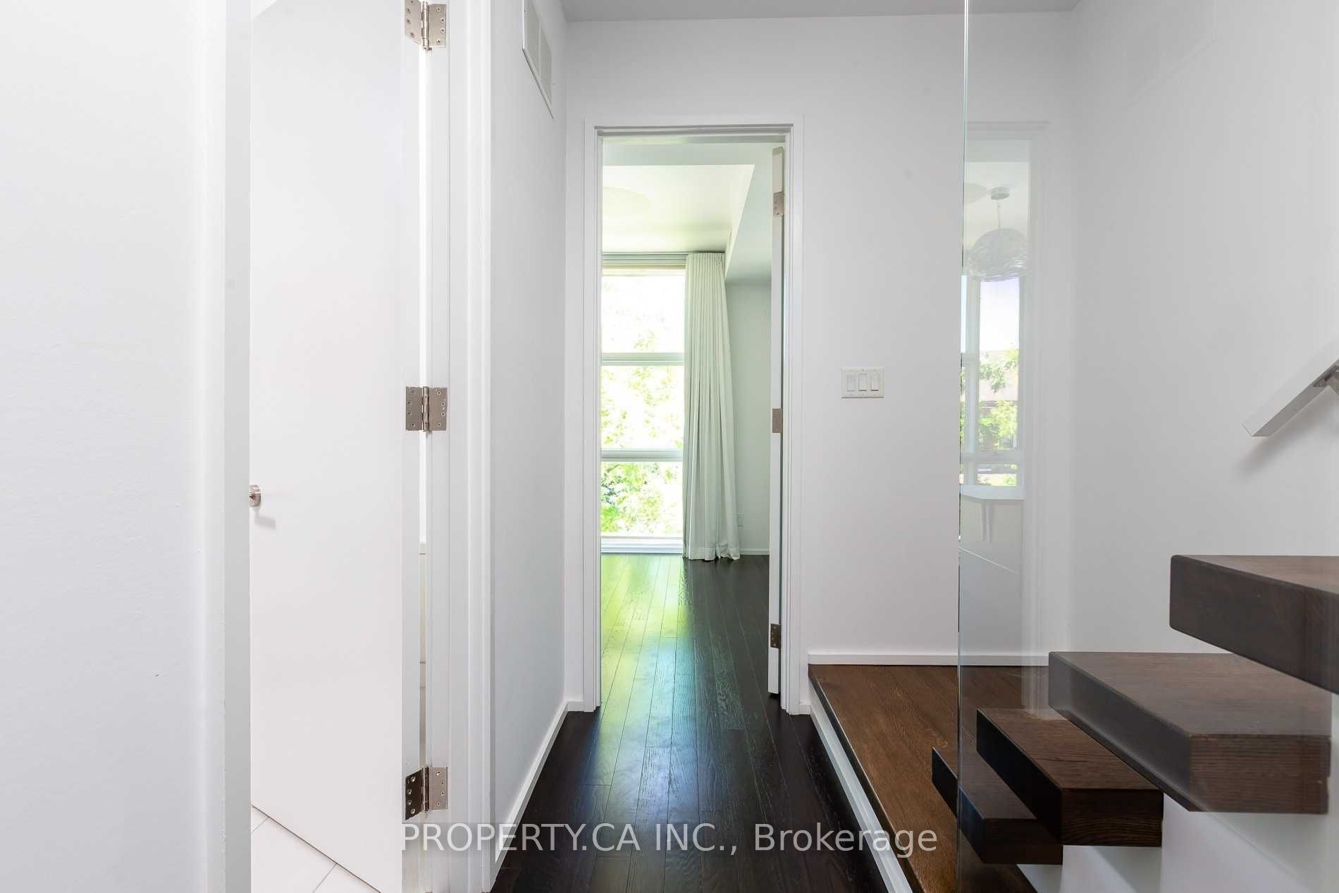 238 Manning Avenue Property Photo 21