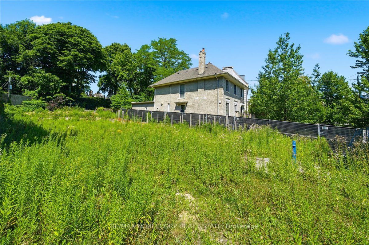 180 Dunvegan Road Property Photo 23