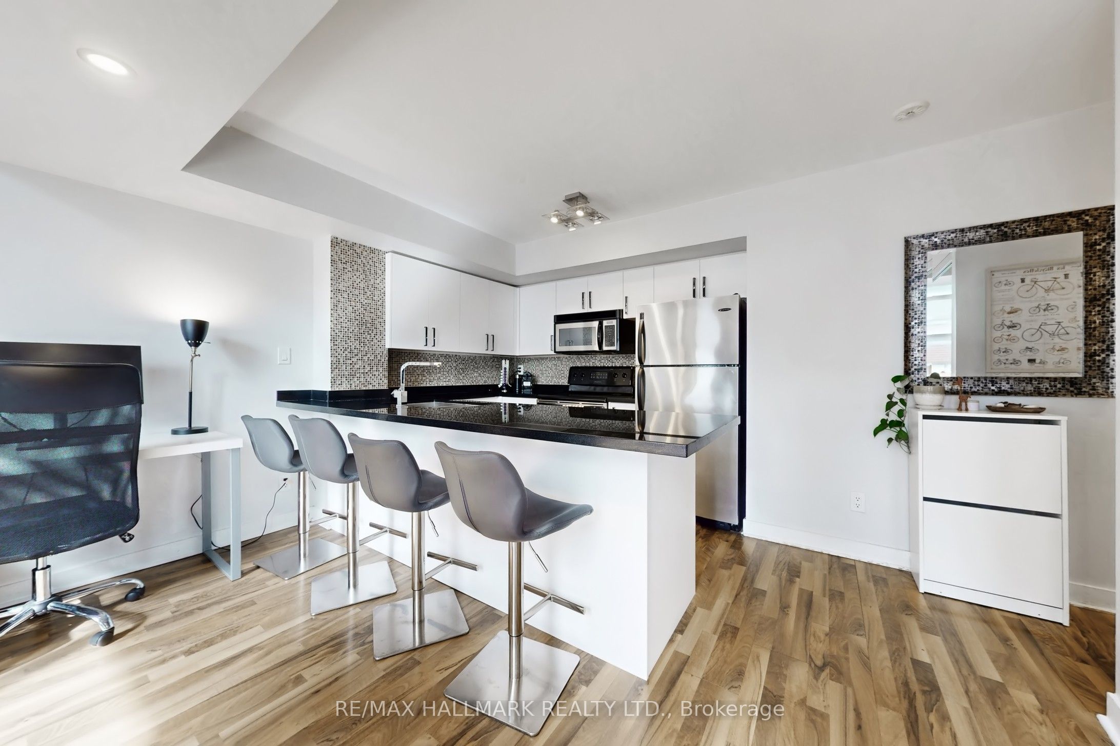 21 Earl Street 314 Property Photo 14