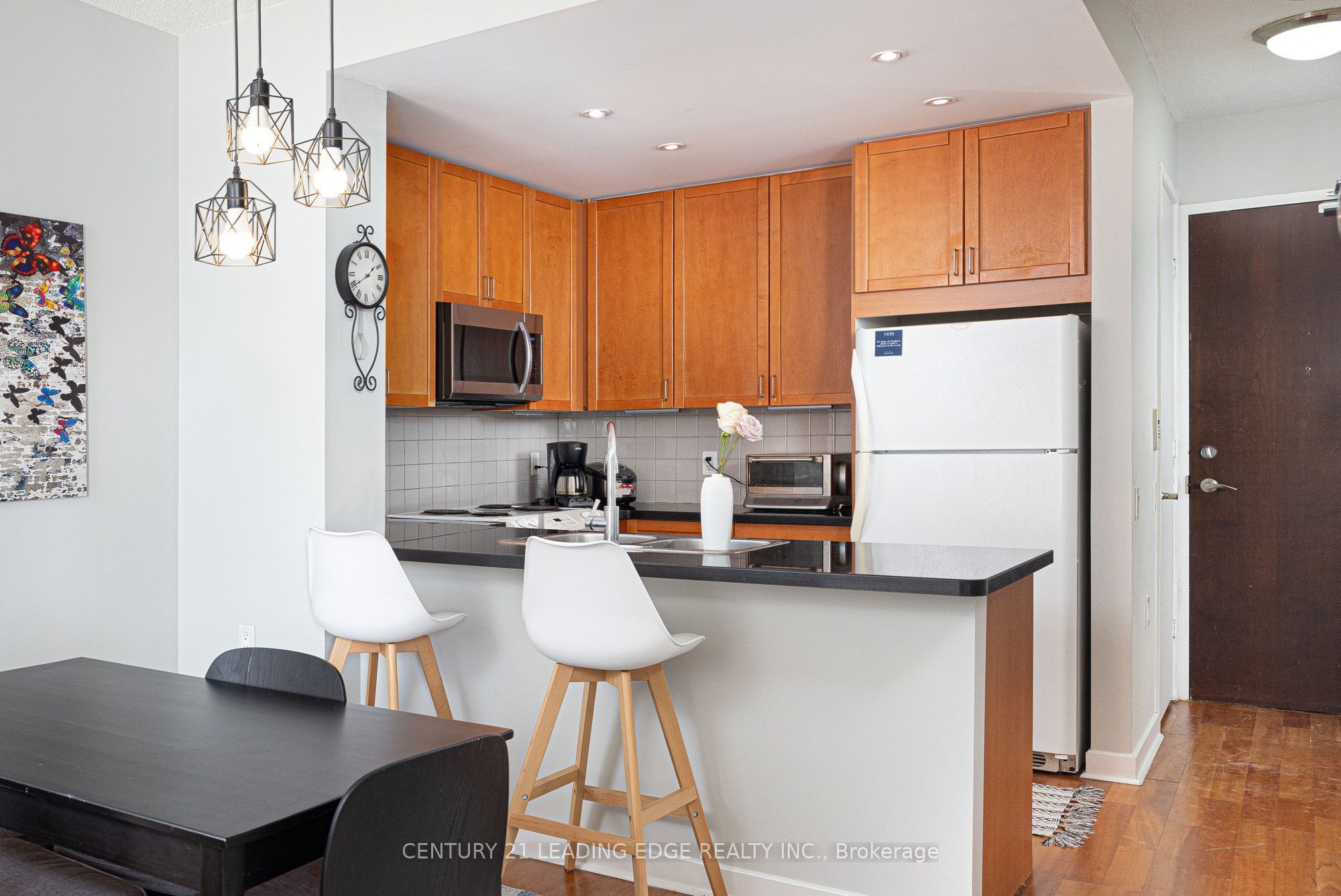 85 Bloor Street E 1413 Property Photo 15