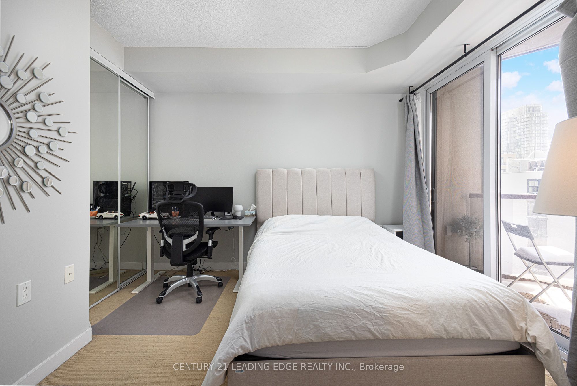 85 Bloor Street E 1413 Property Photo 16