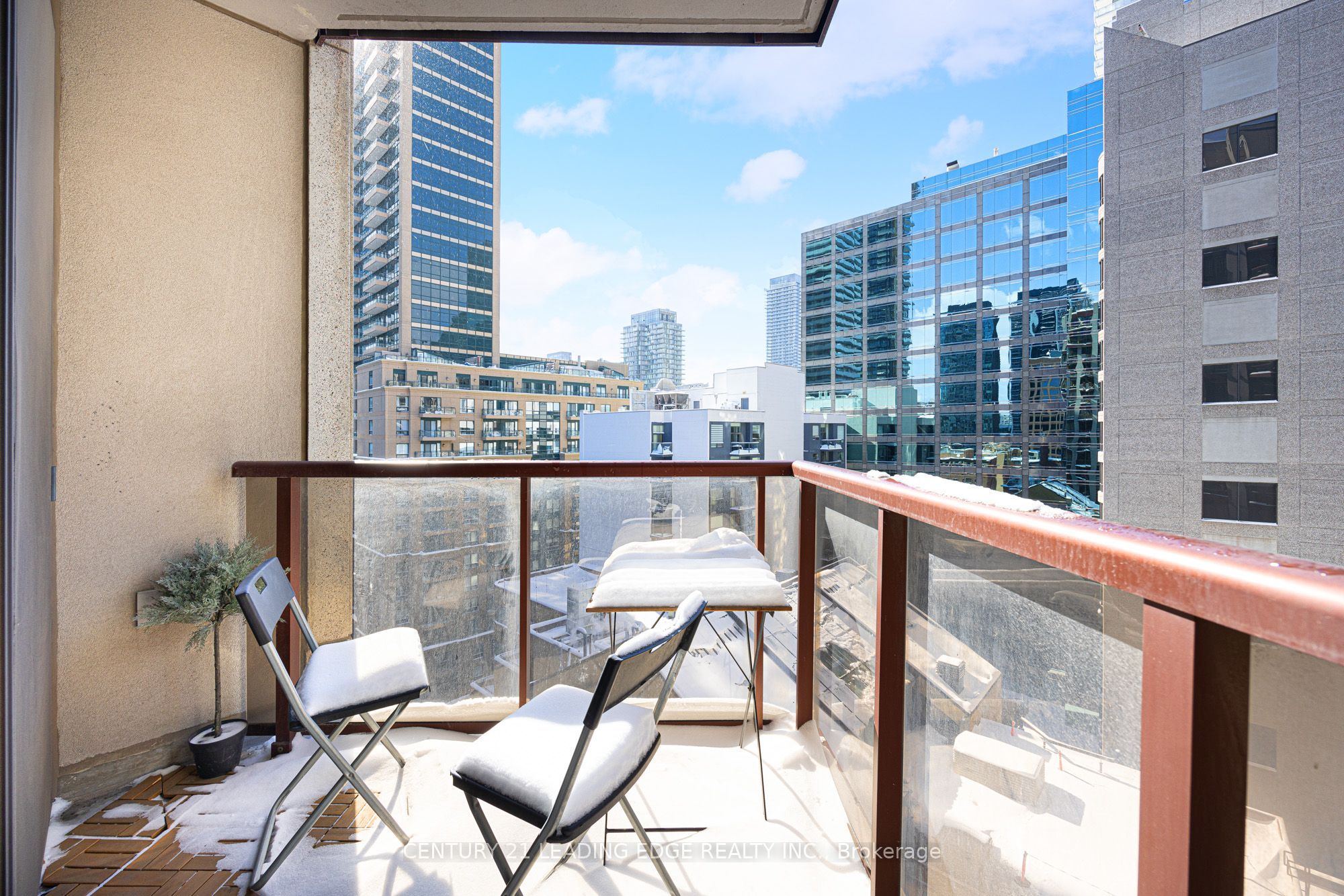 85 Bloor Street E 1413 Property Photo 22