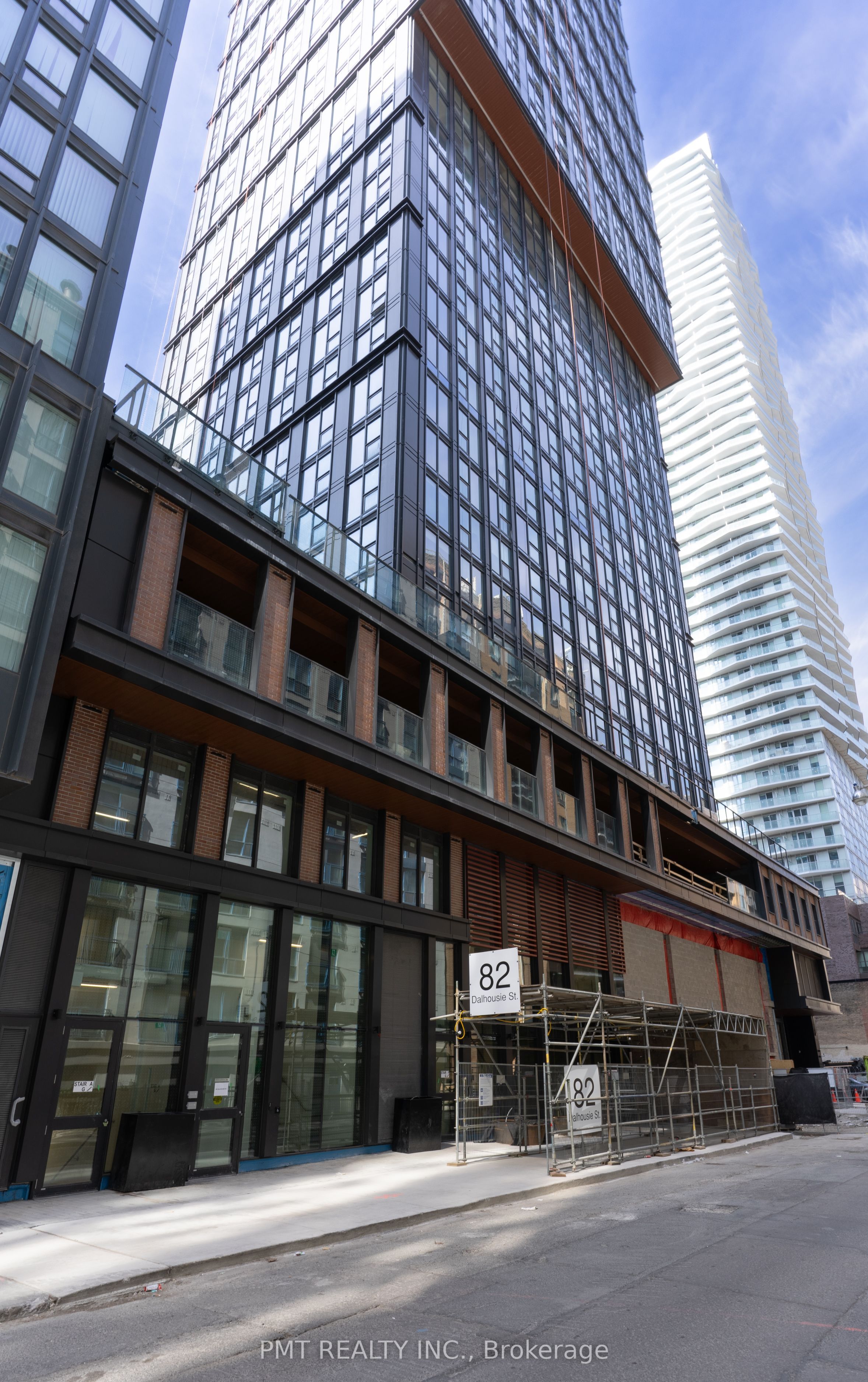 82 Dalhousie Street 806 Property Photo 1