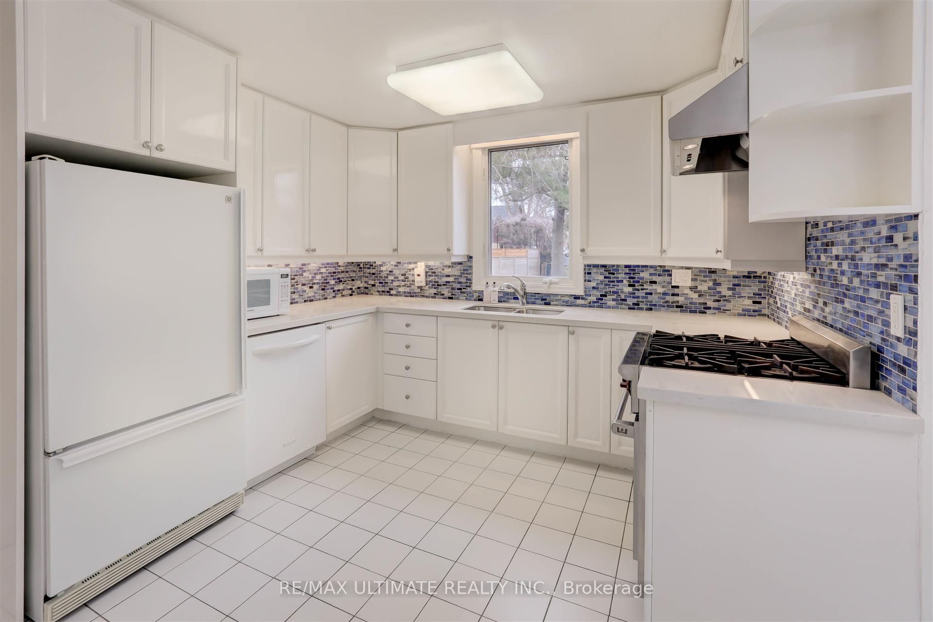 12 Tregellis Road Property Photo 12