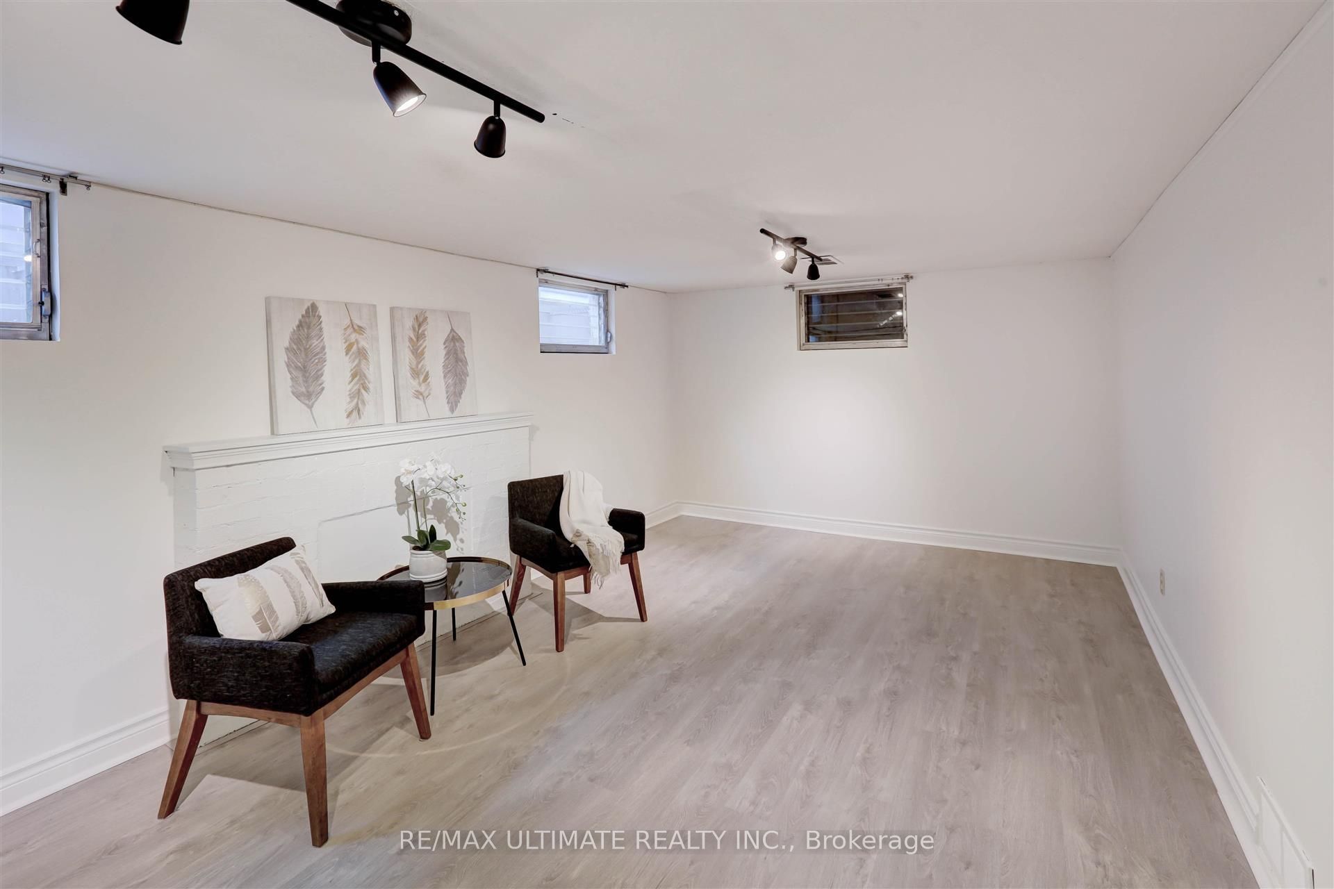 12 Tregellis Road Property Photo 22