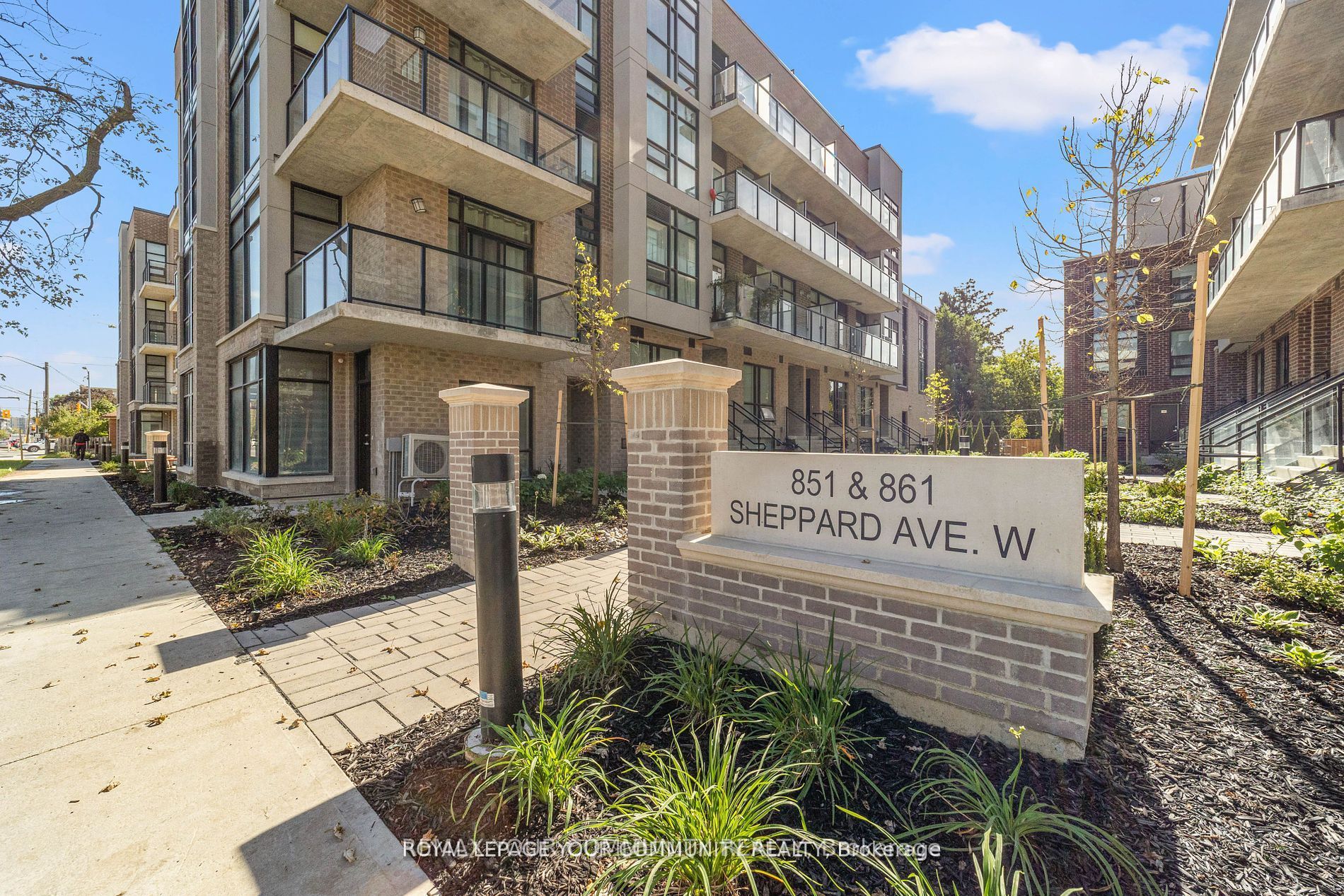11-851 Sheppard Avenue 3rd Property Photo 1