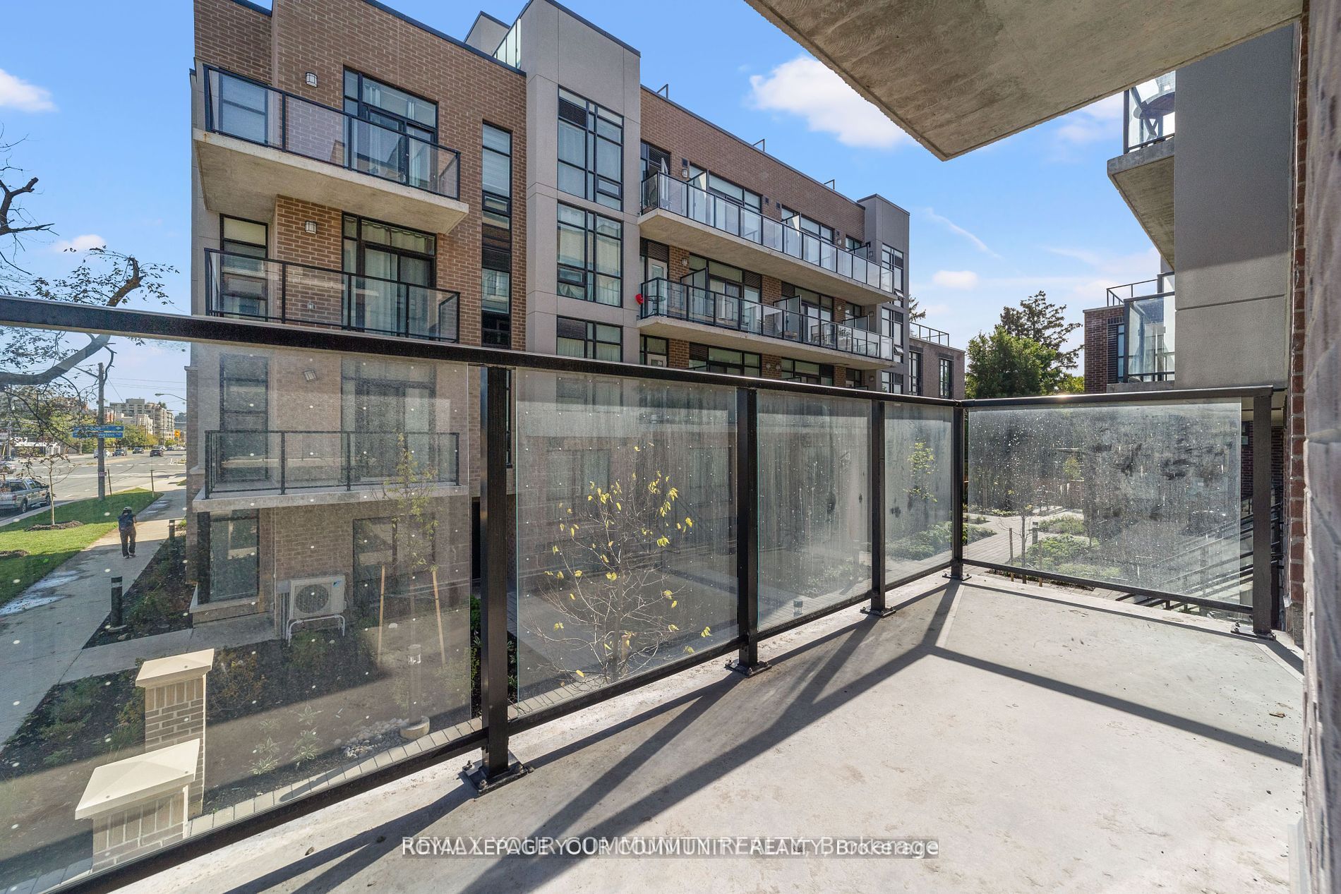 11-851 Sheppard Avenue 3rd Property Photo 19
