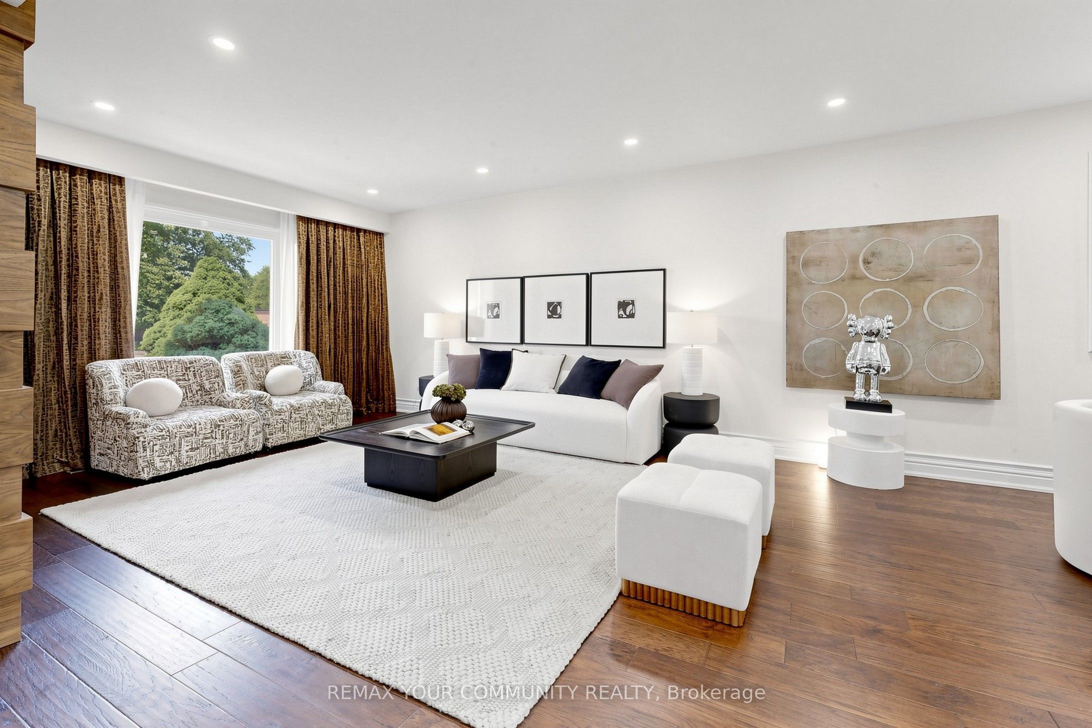 3 Cobblestone Drive Property Photo 4