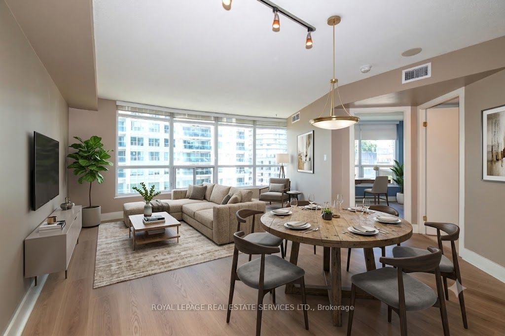 550 Queens Quay W 707 Property Photo 3