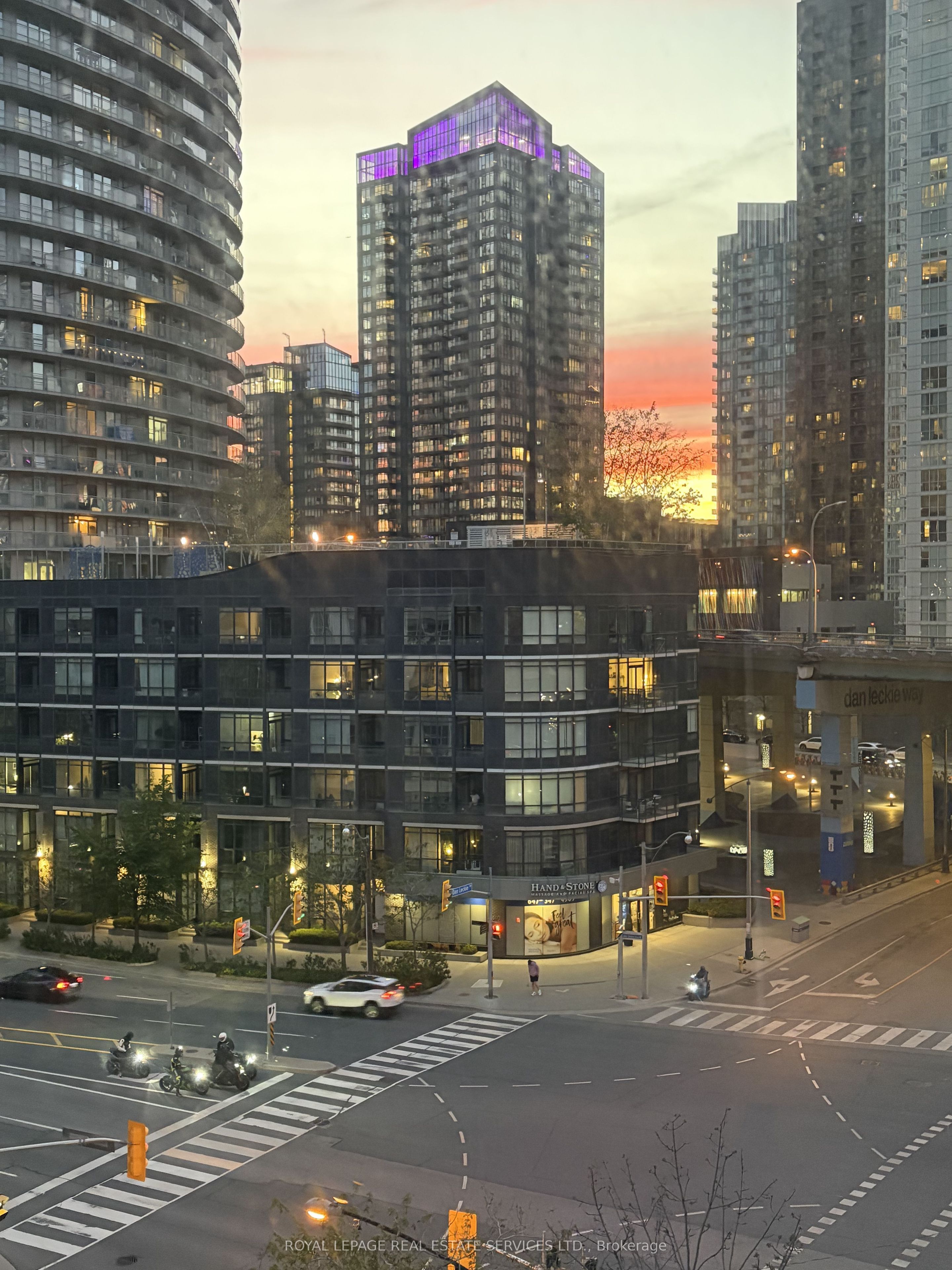 550 Queens Quay W 707 Property Photo 21