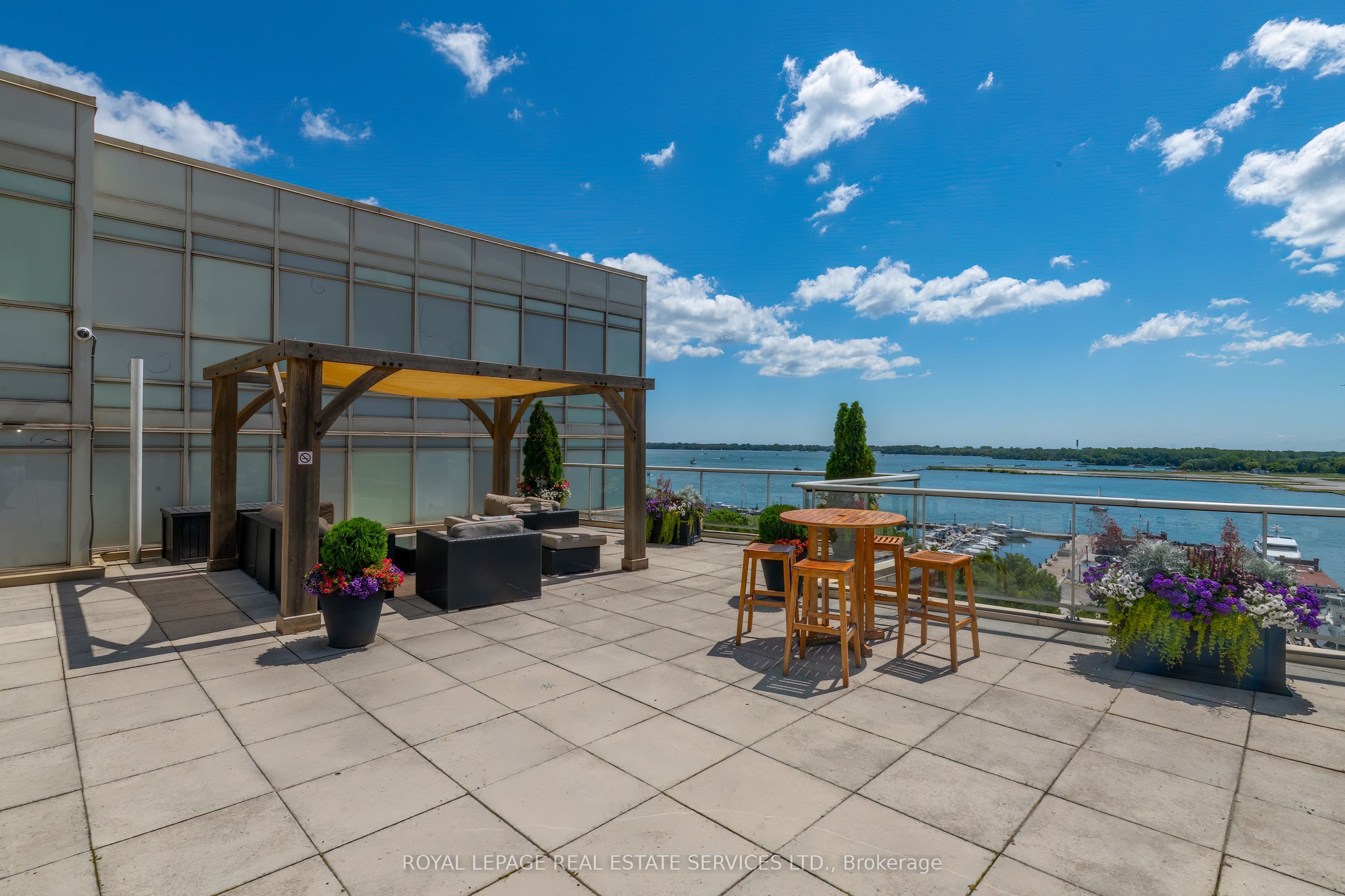 550 Queens Quay W 707 Property Photo 25
