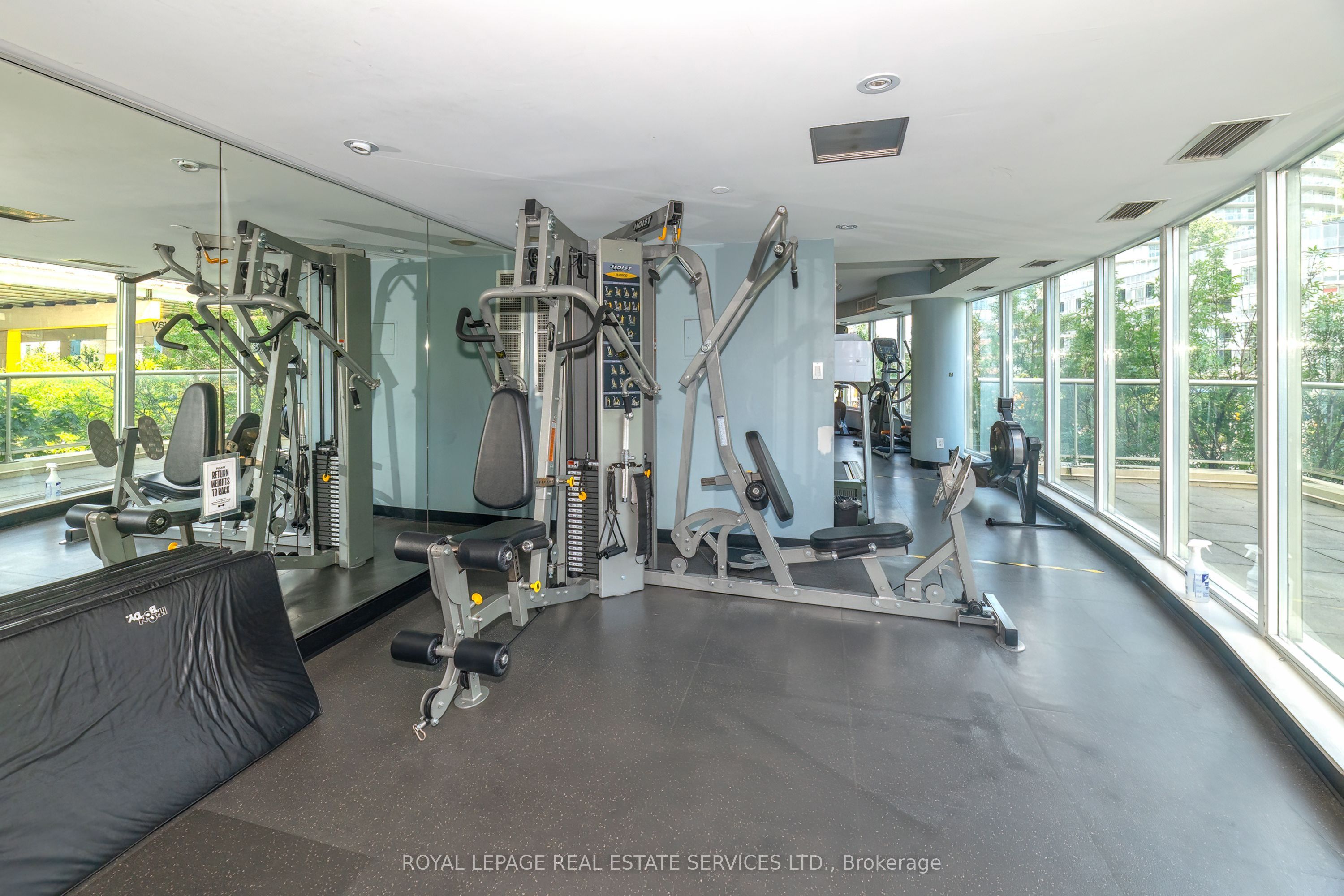 550 Queens Quay W 707 Property Photo 33