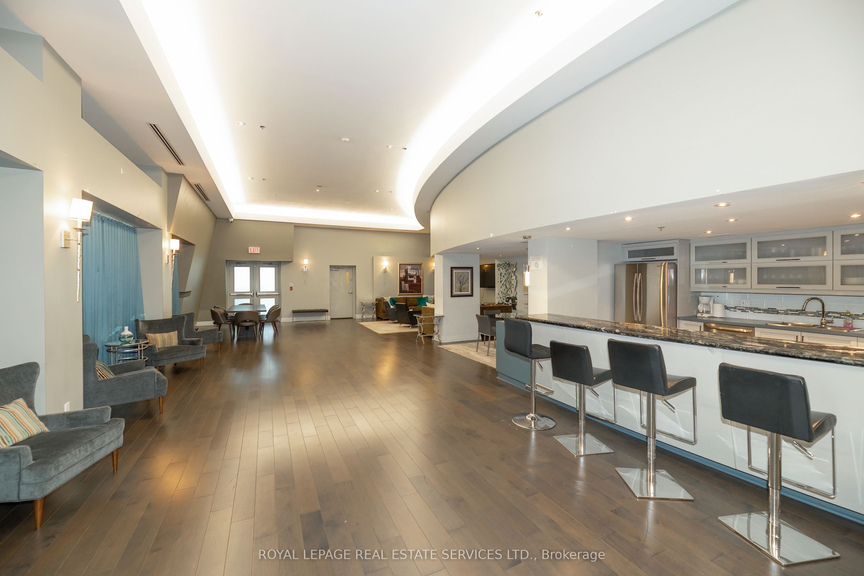 550 Queens Quay W 707 Property Photo 35