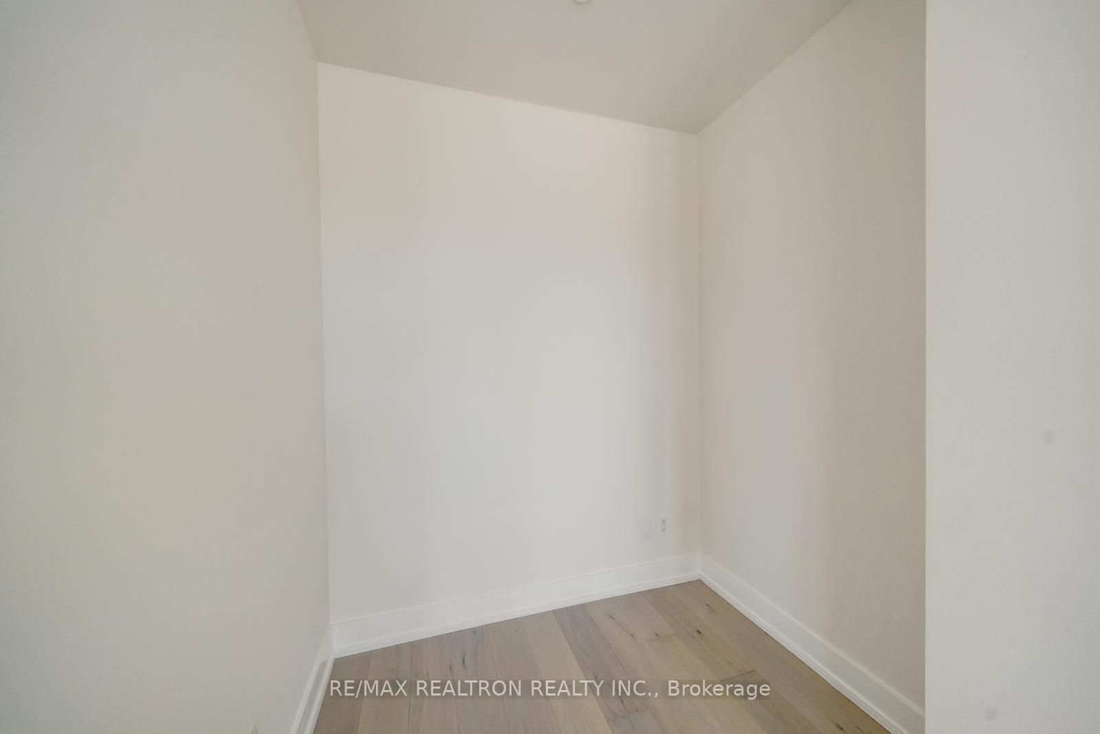 75 The Donway W 103 Property Photo 29