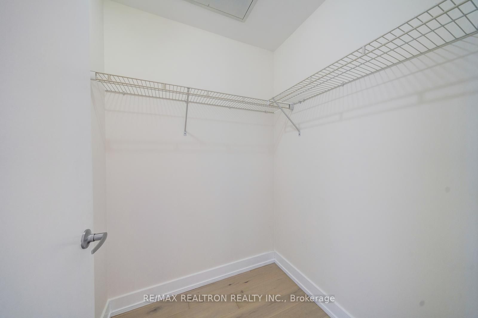 75 The Donway W 103 Property Photo 32