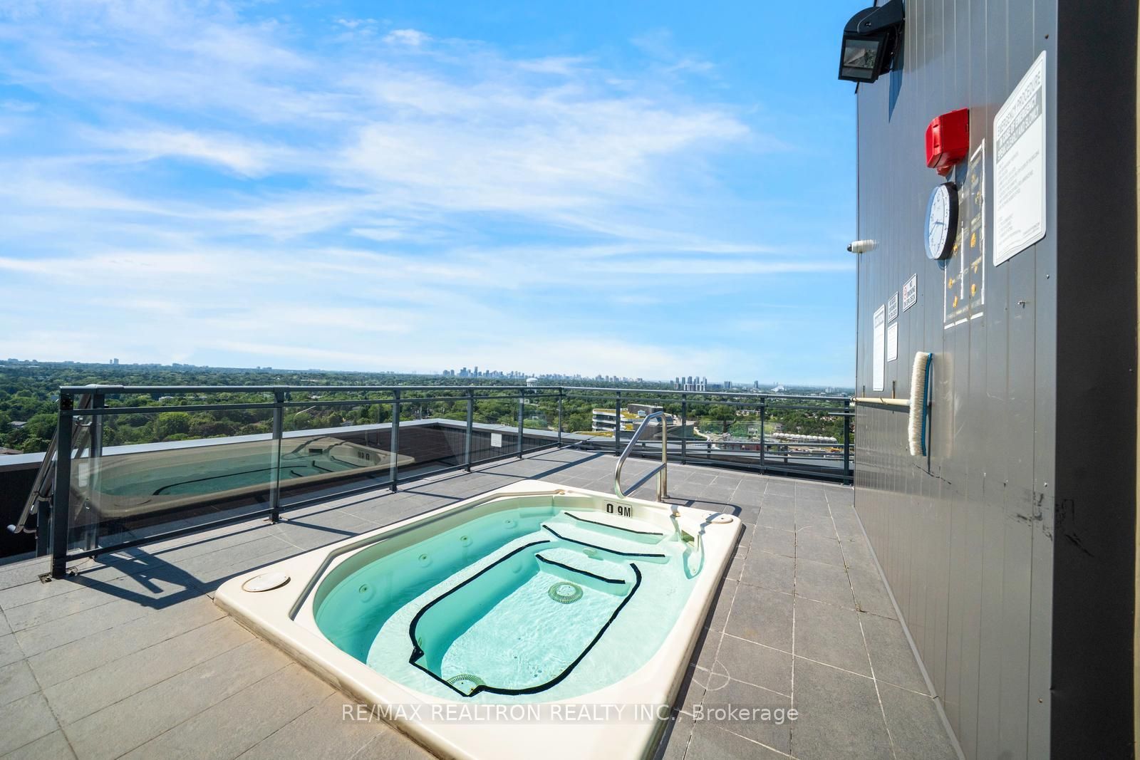 75 The Donway W 103 Property Photo 46