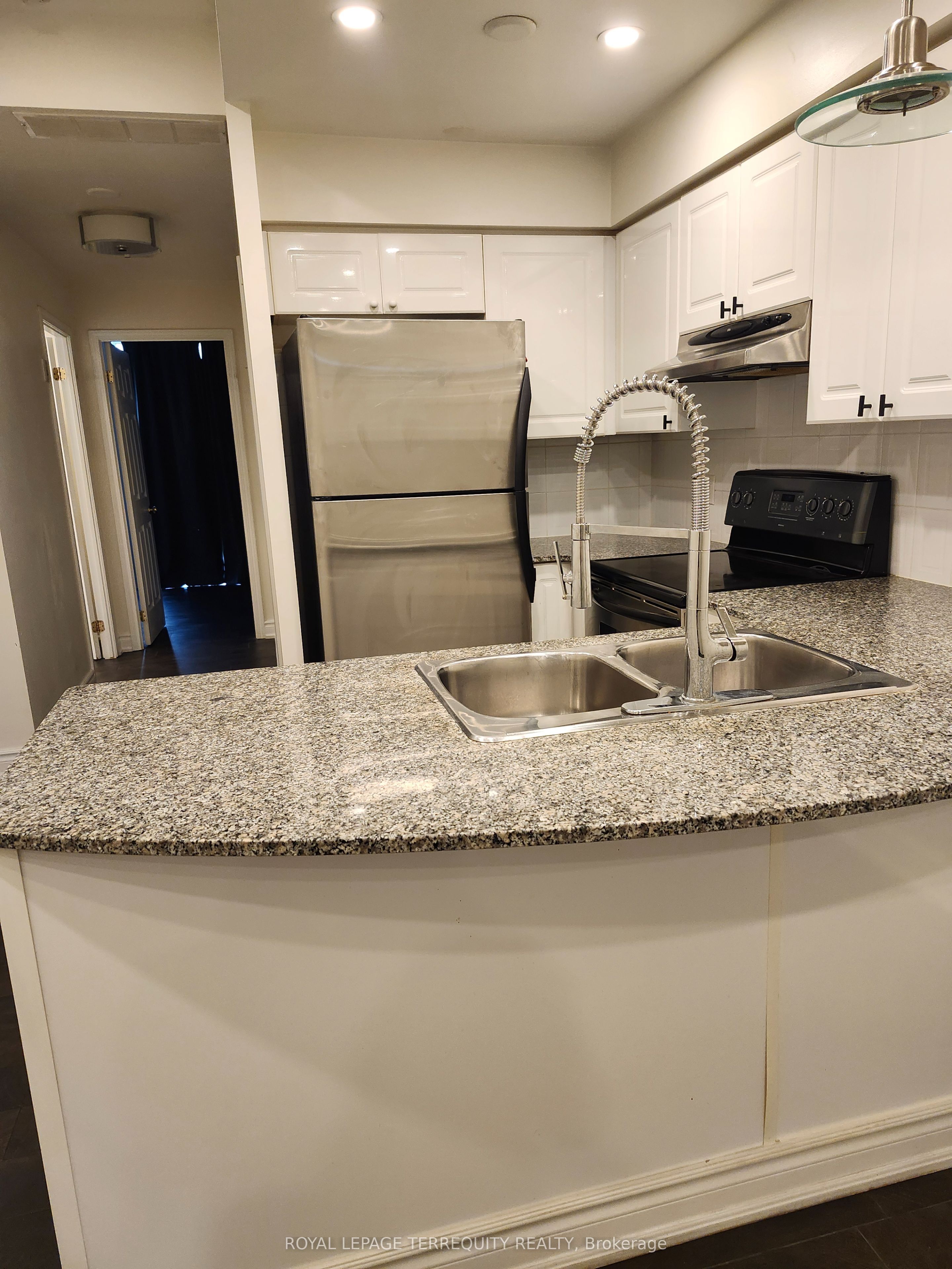 30 Stadium Road 252 Property Photo 5