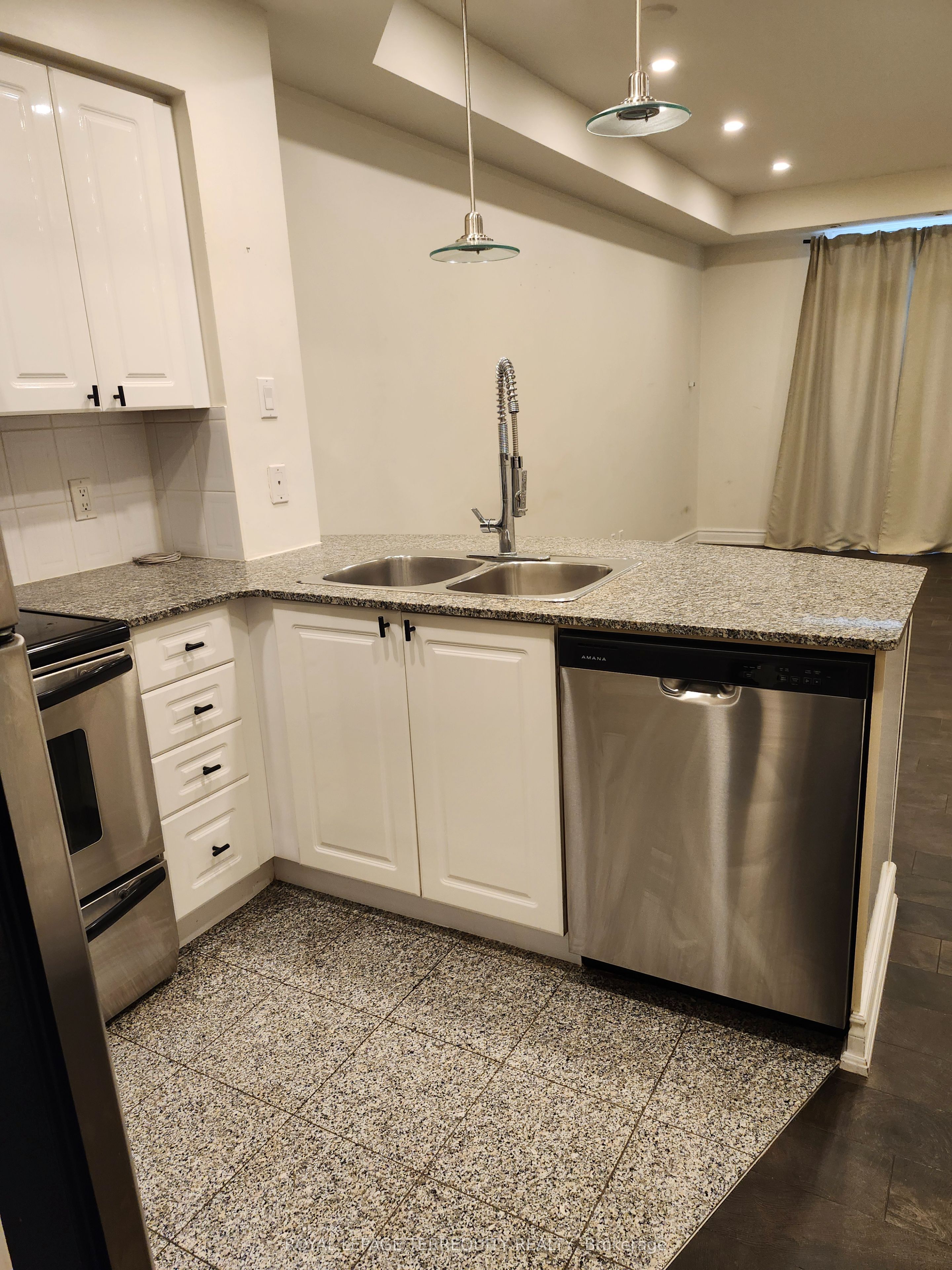 30 Stadium Road 252 Property Photo 6