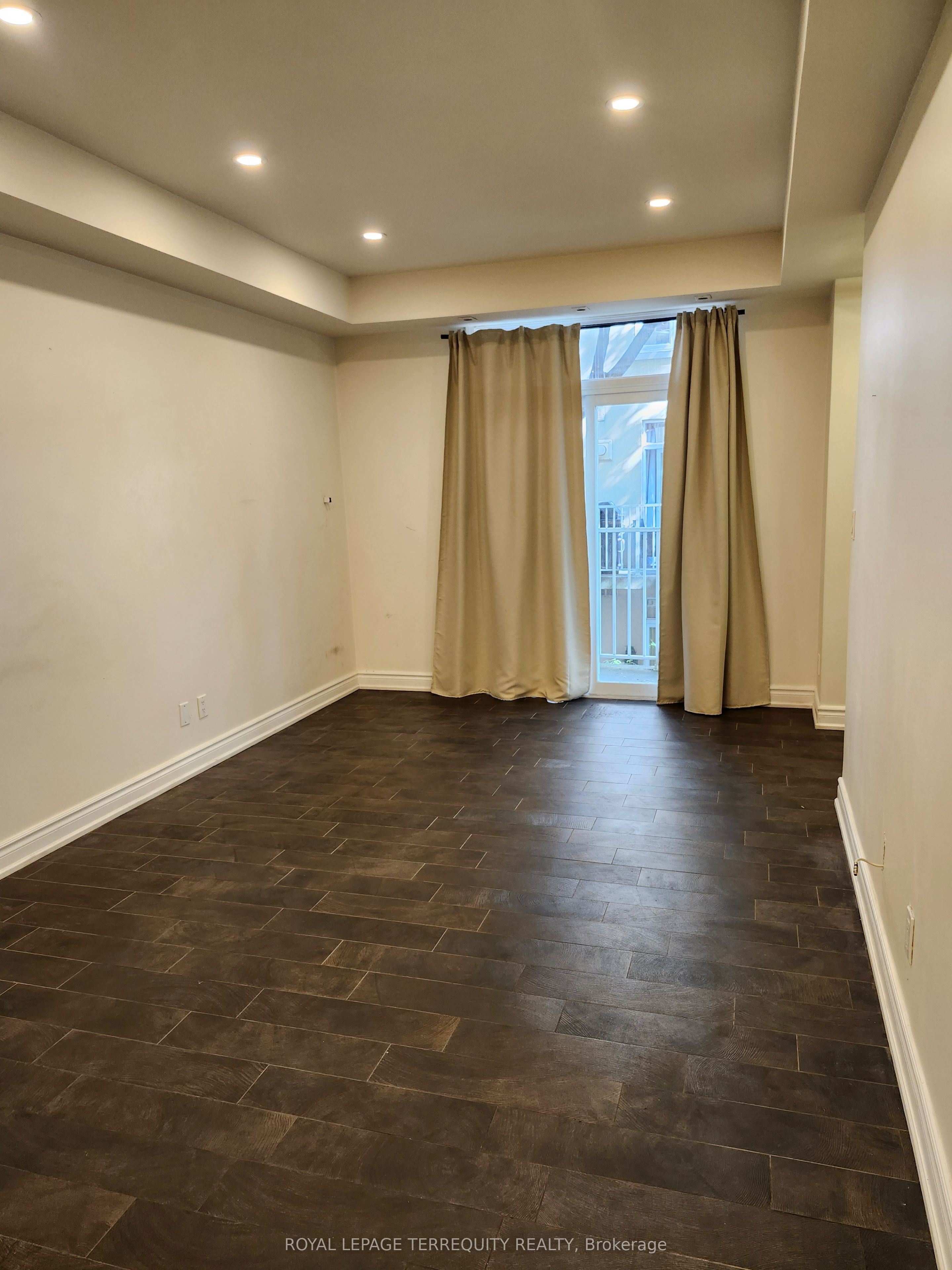 30 Stadium Road 252 Property Photo 13