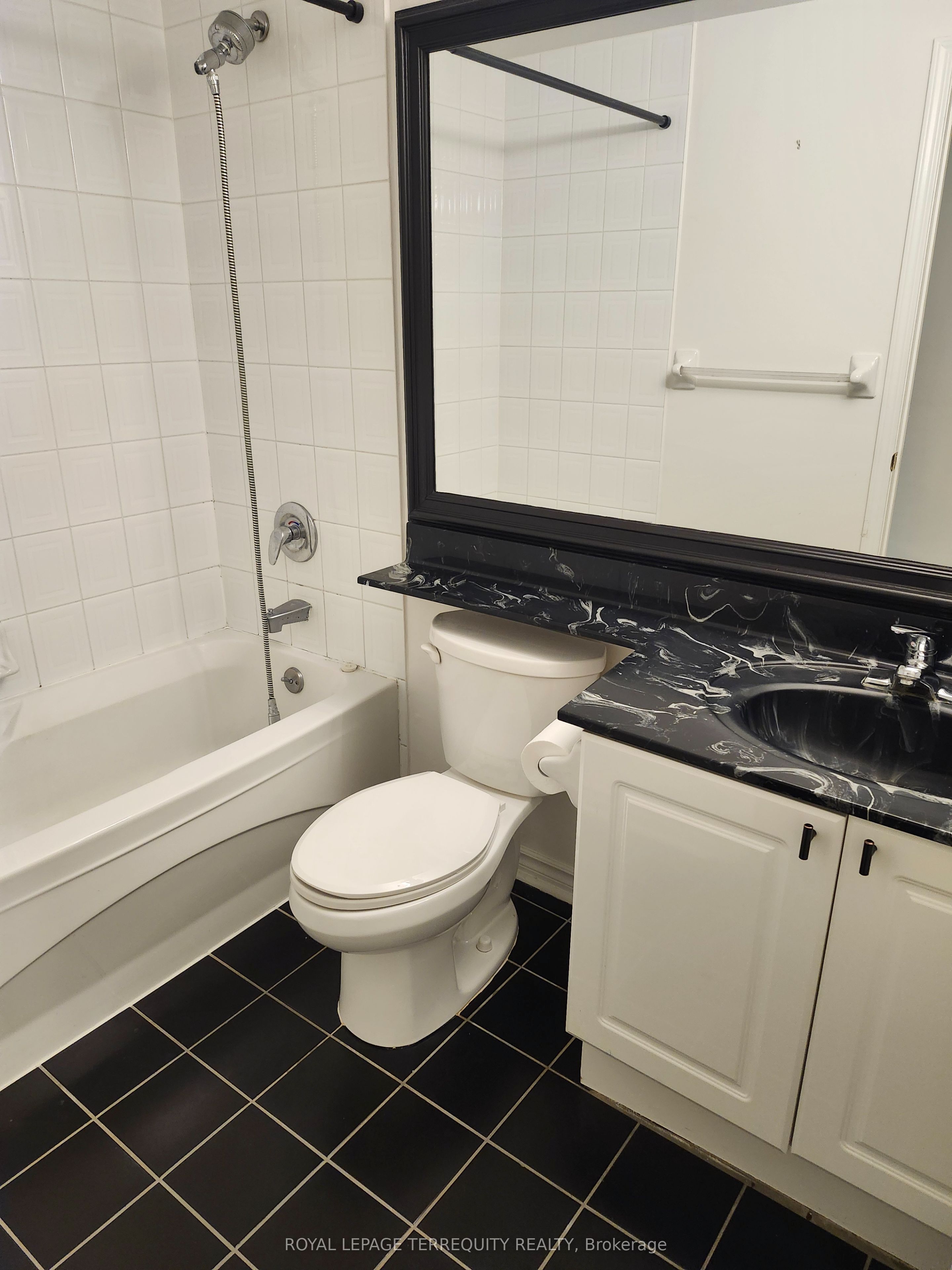 30 Stadium Road 252 Property Photo 19