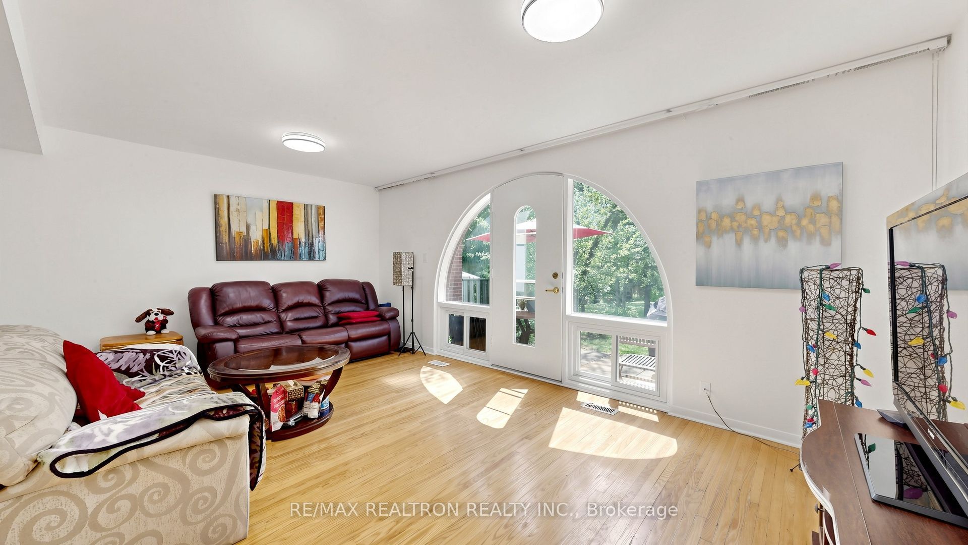 10 Esterbrooke Avenue 59 Property Photo 1