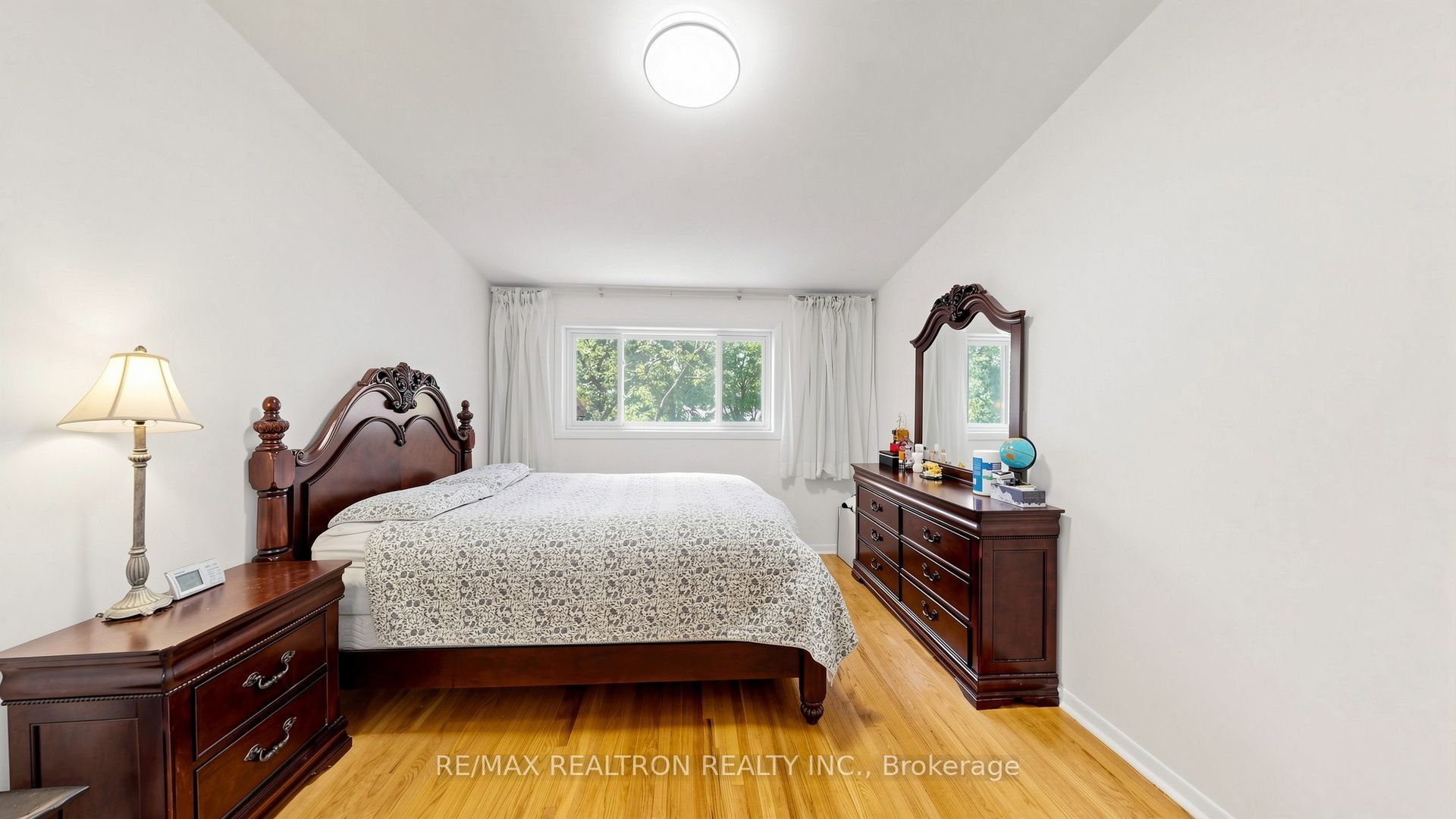10 Esterbrooke Avenue 59 Property Photo 15