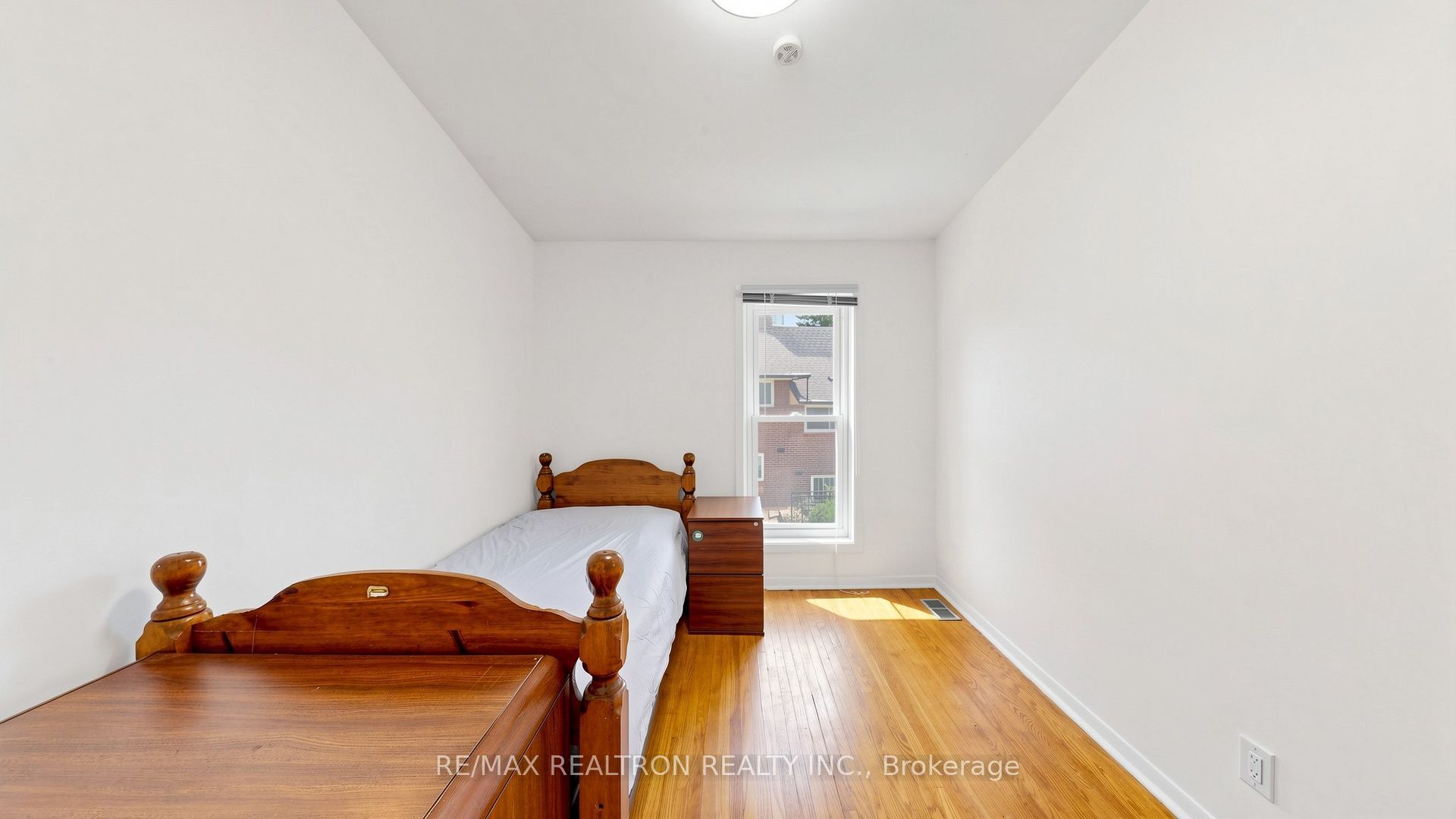 10 Esterbrooke Avenue 59 Property Photo 26