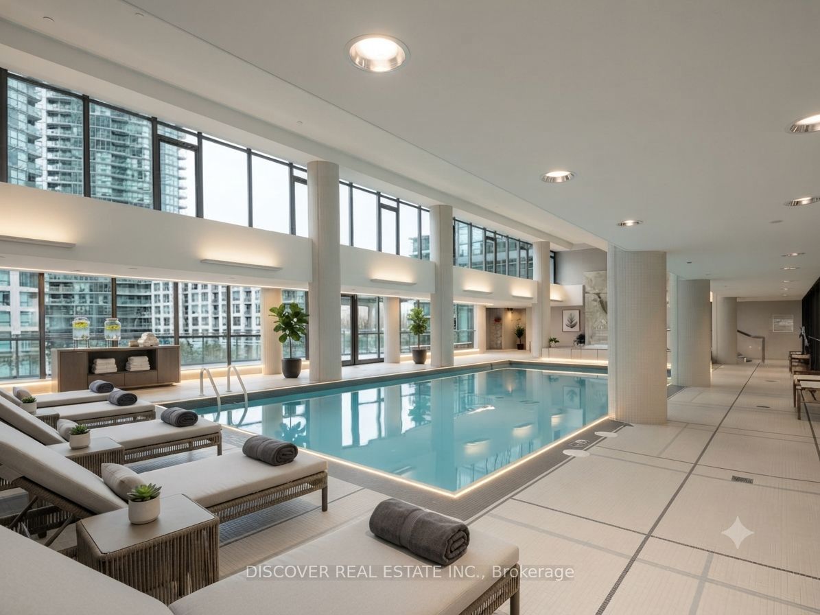 215 Fort York Boulevard 2609 Property Photo 6