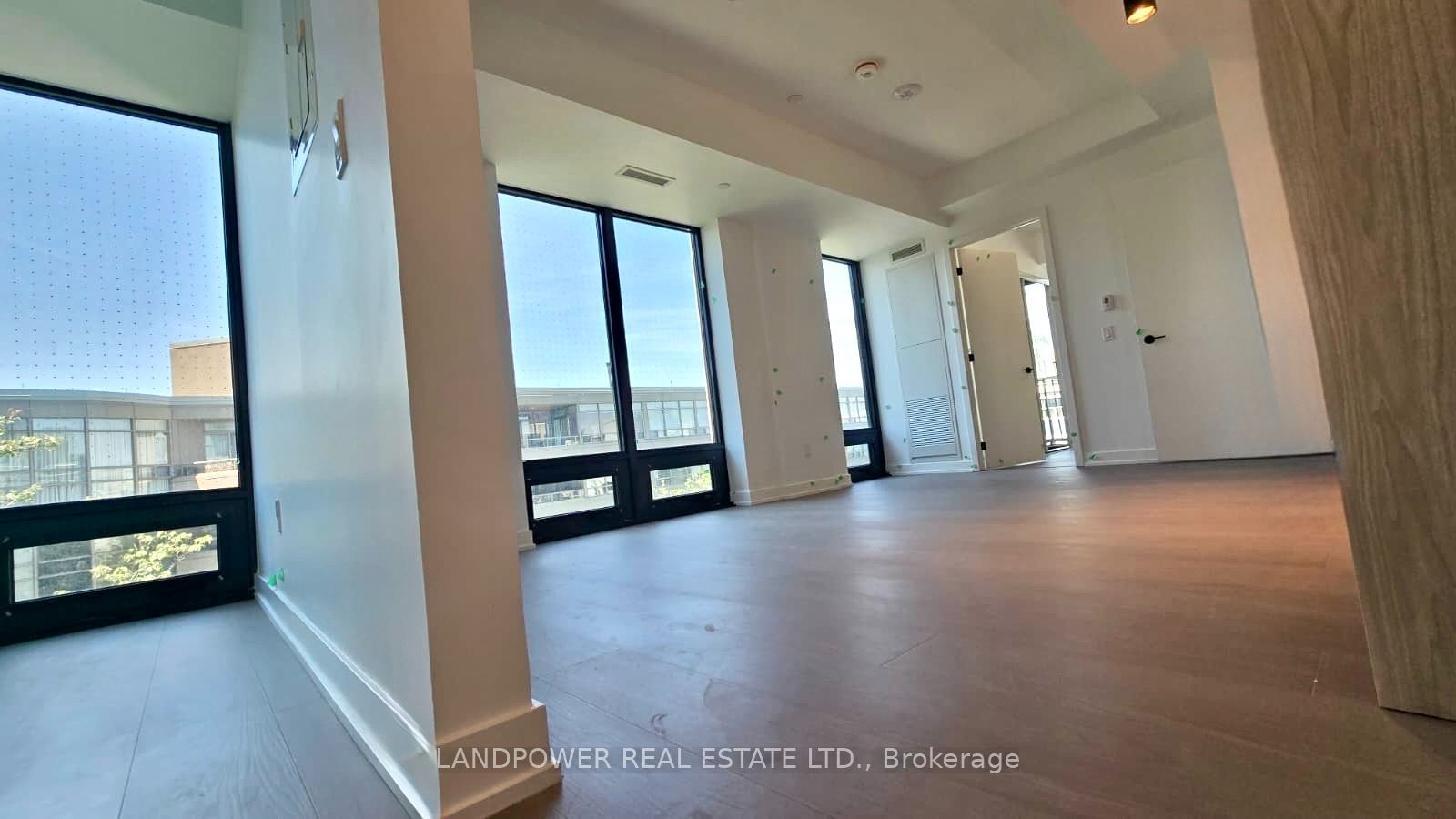 91 Montclair Avenue 709 Property Photo 7