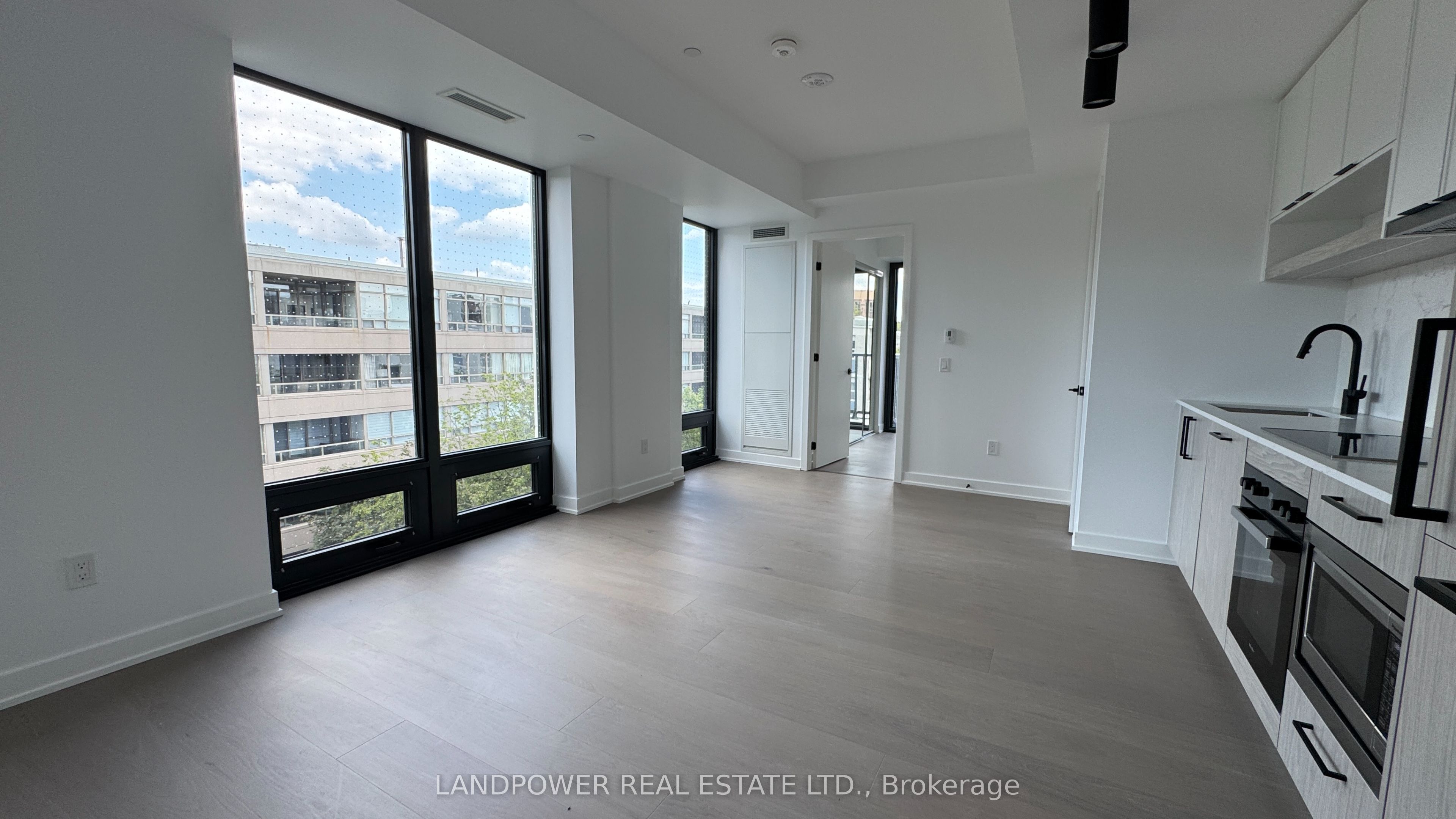 91 Montclair Avenue 709 Property Photo 15